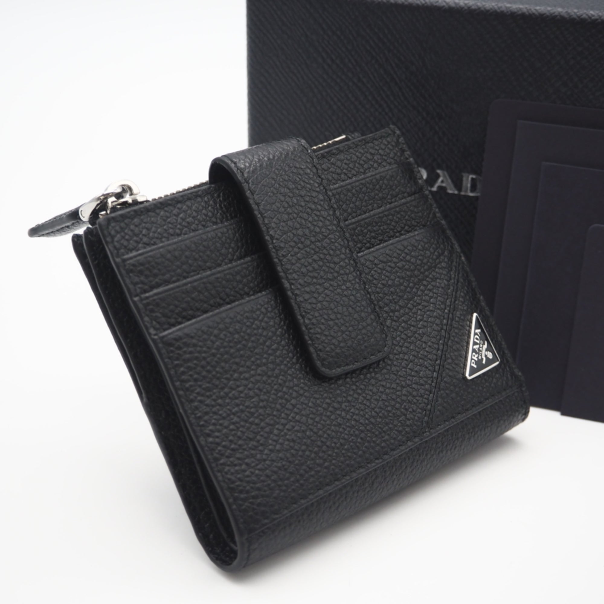 Prada Black Leather Wallet (Bi-Fold) (Pre-Owned)