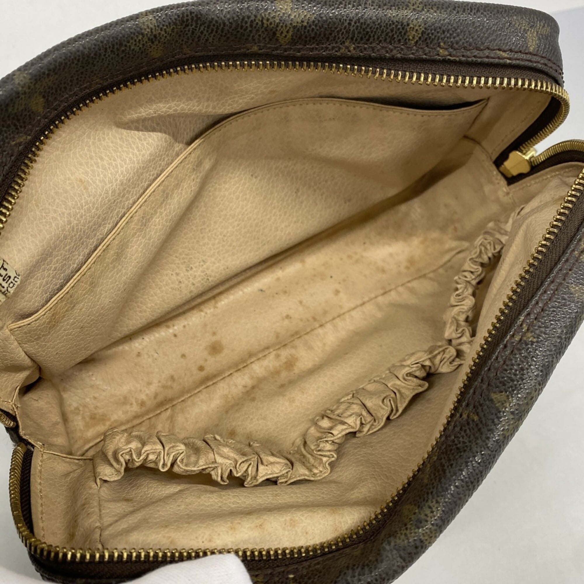 Louis Vuitton Brown Pouch (Pre-Owned)