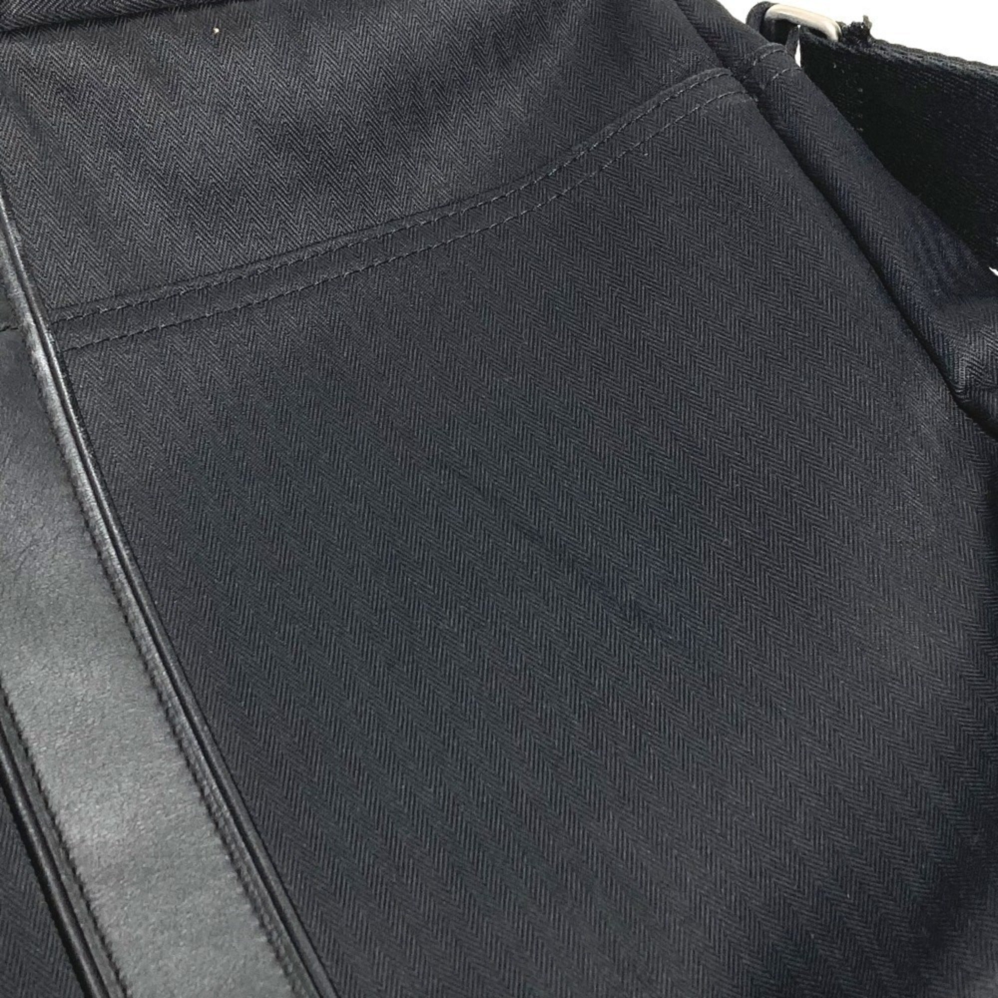 Hermes Acapulco Black Toile Chevron Leather Messenger Bag Shoulder Bag (Pre-Owned)