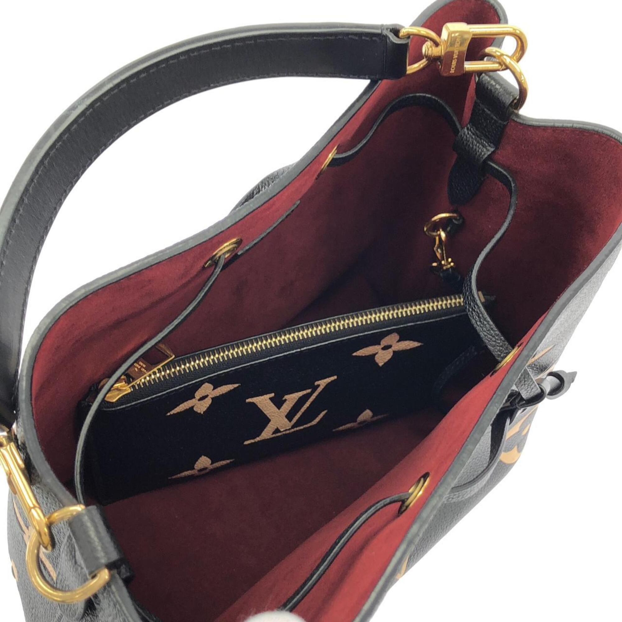Louis Vuitton Beige Black Leather Pouch Shoulder Bag (Pre-Owned)