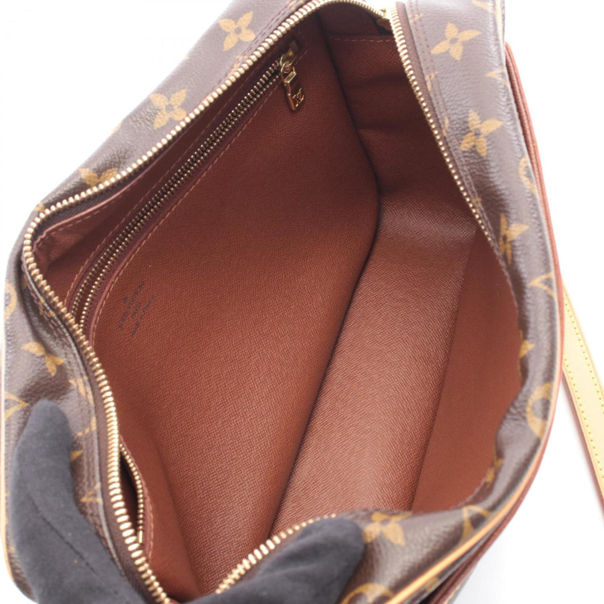 Louis Vuitton Brown Coated Canvas Leather Handbag Shoulder Bag (Pre-Owned)
