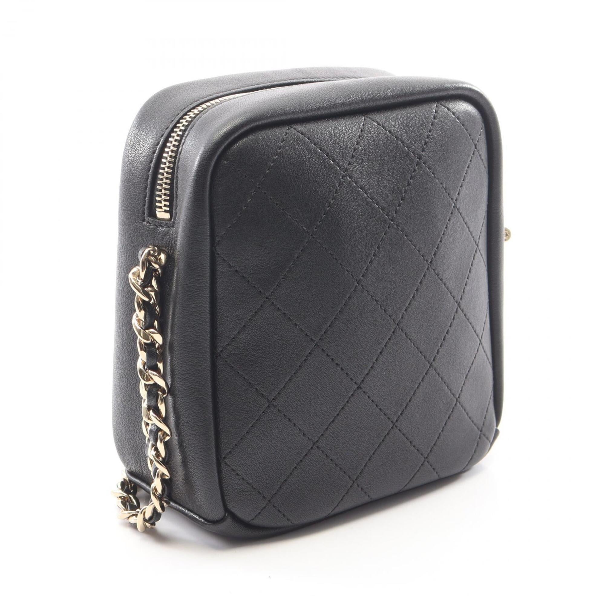 Chanel Black Leather Handbag Shoulder Bag (Pre-Owned)
