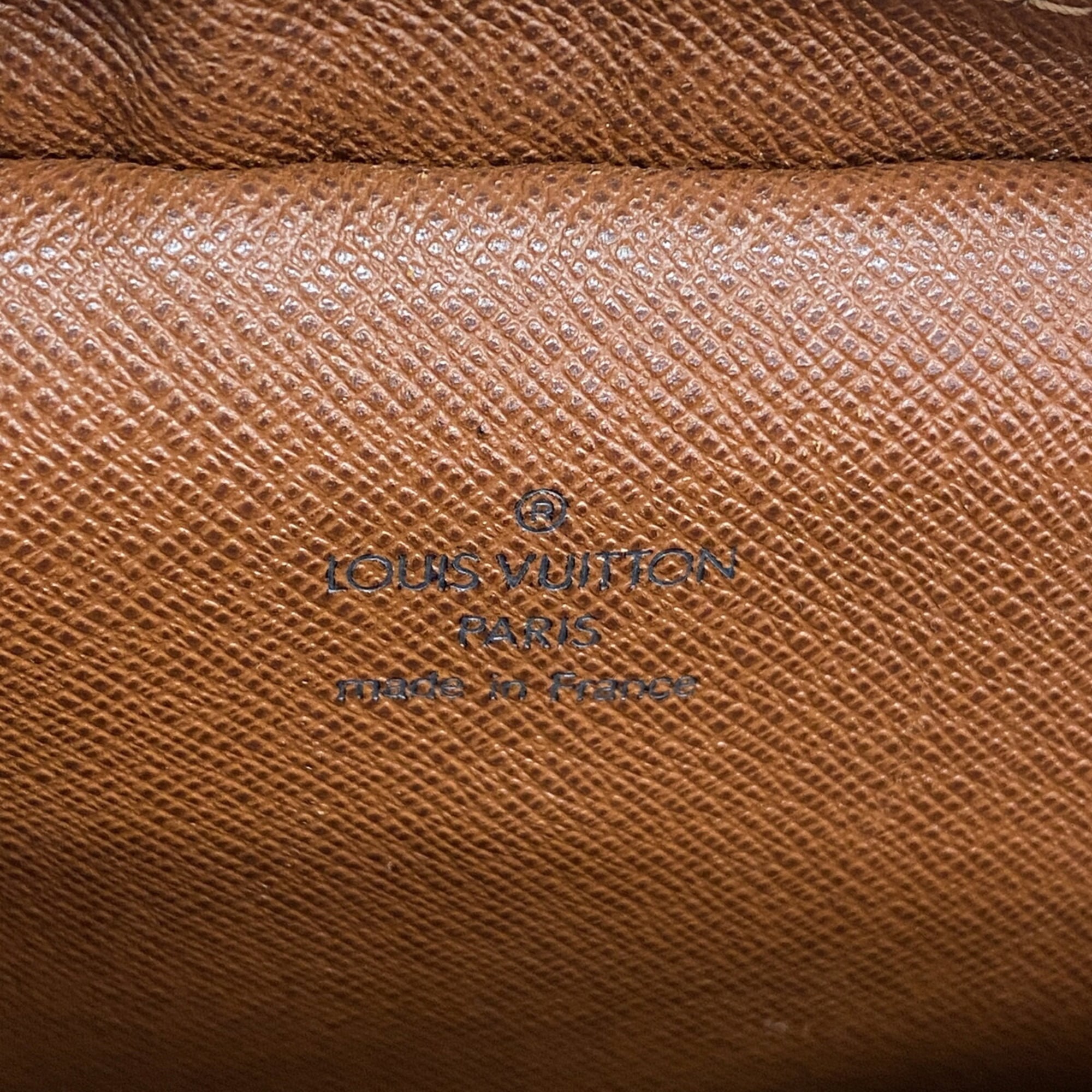Louis Vuitton Brown Shoulder Bag (Pre-Owned)