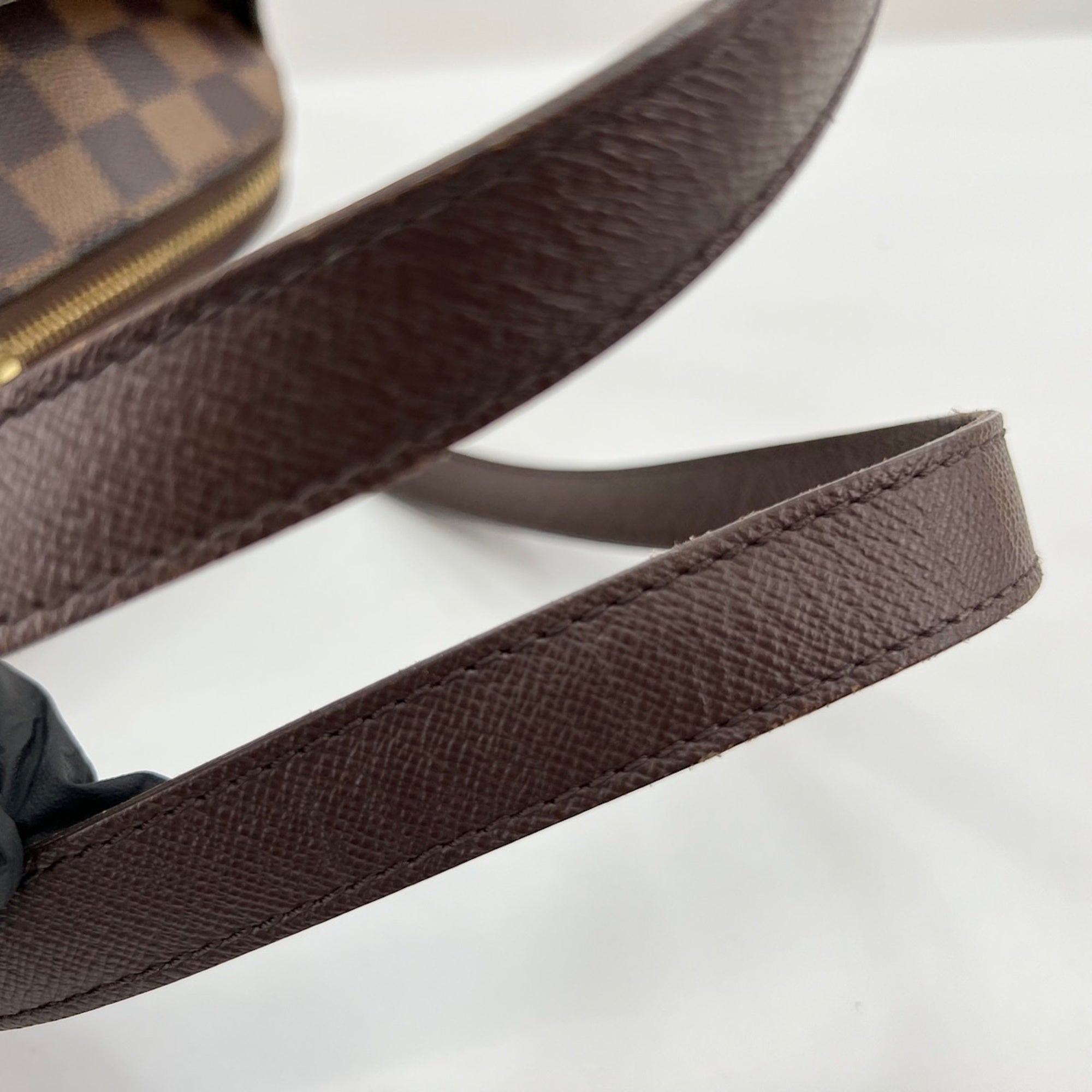 Louis Vuitton Brown Galle Shoulder Bag (Pre-Owned)