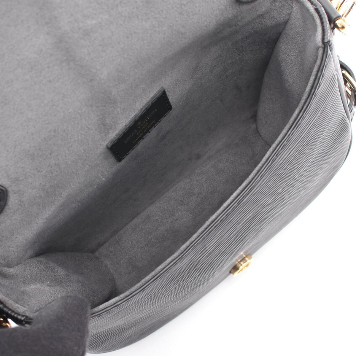 Louis Vuitton Black Noir Epi Leather Handbag (Pre-Owned)