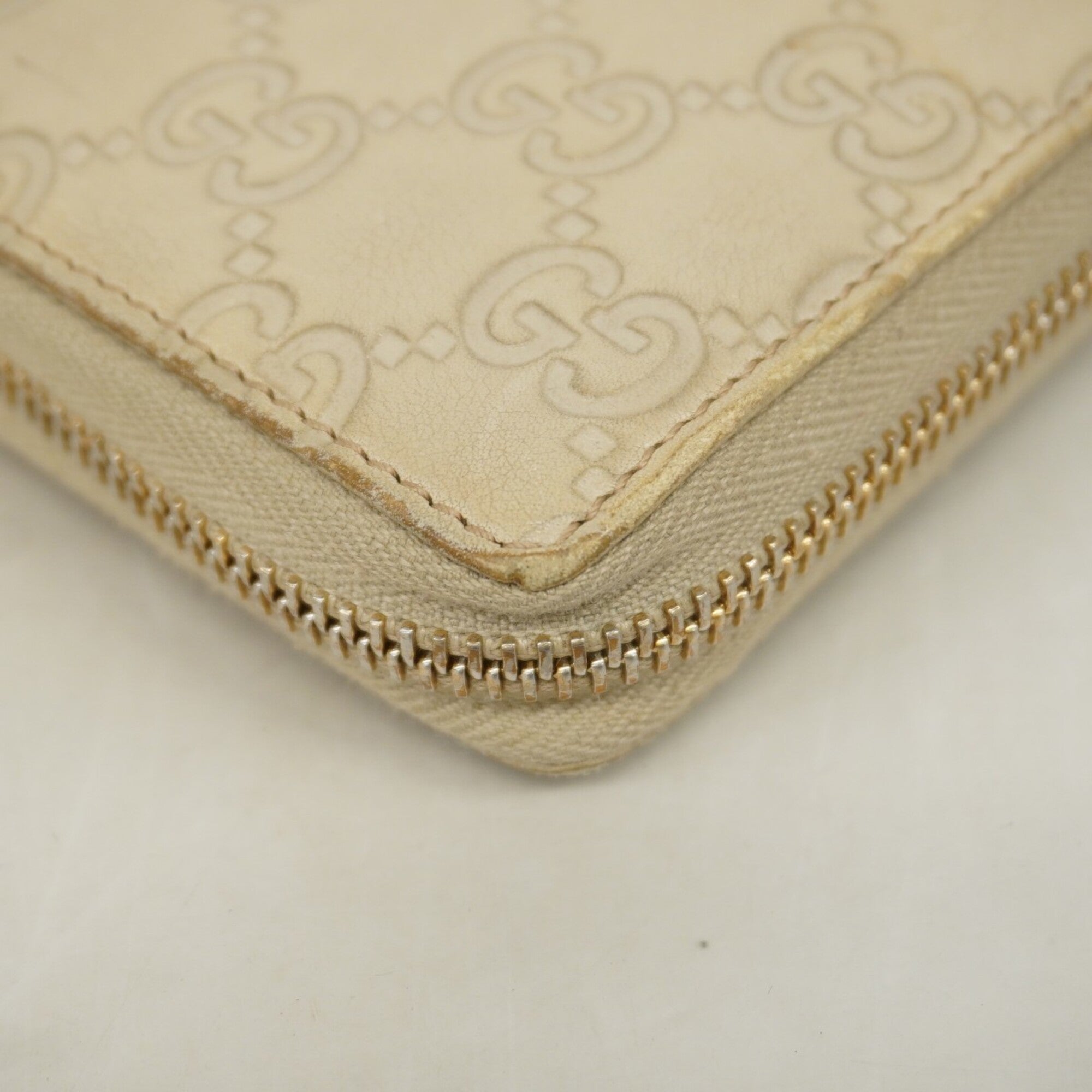 Gucci Beige Leather Long Wallet (Bi-Fold) (Pre-Owned)