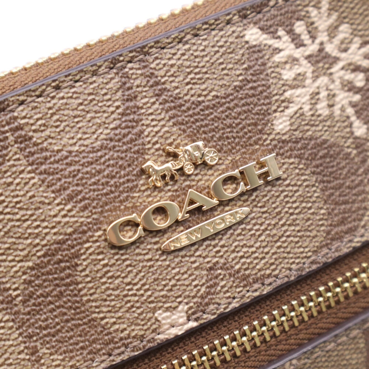 Coach Signature Beige Brown Signature Line Shoulder Bag (Pre-Owned)