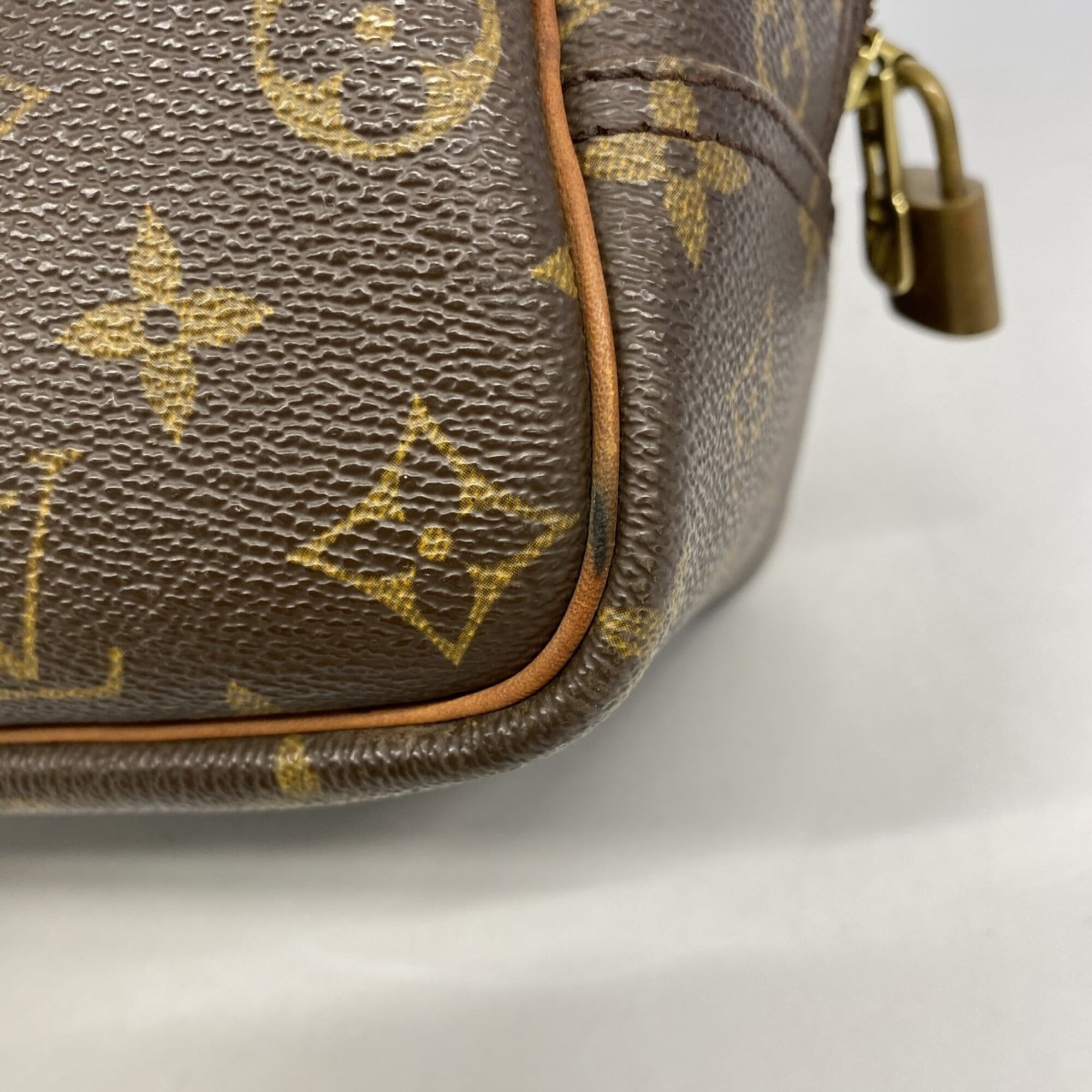 Louis Vuitton Brown Handbag (Pre-Owned)
