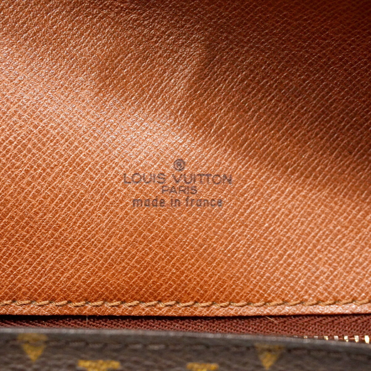 Louis Vuitton Brown Shoulder Bag (Pre-Owned)