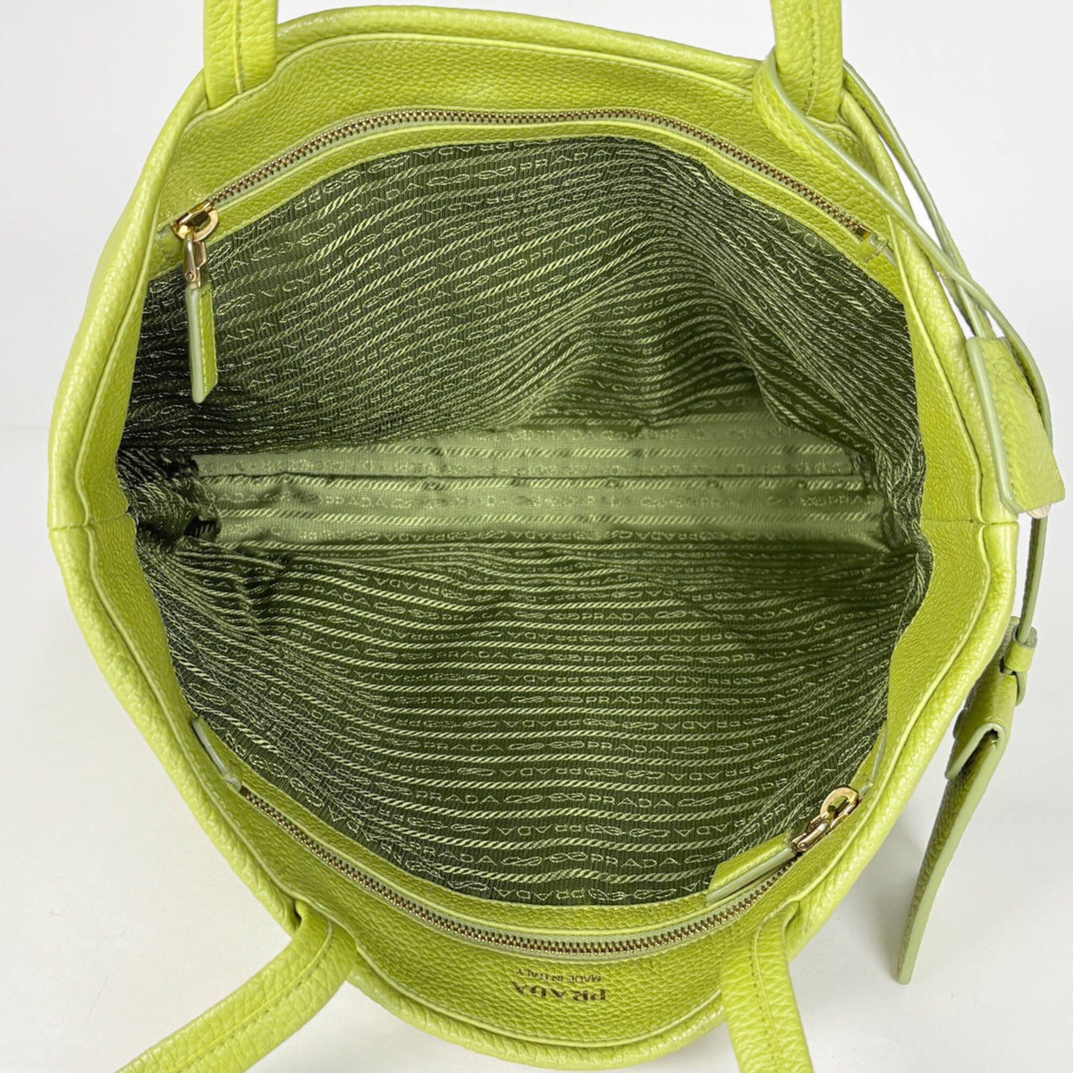 Prada Green Leather Tote Bag (Pre-Owned)