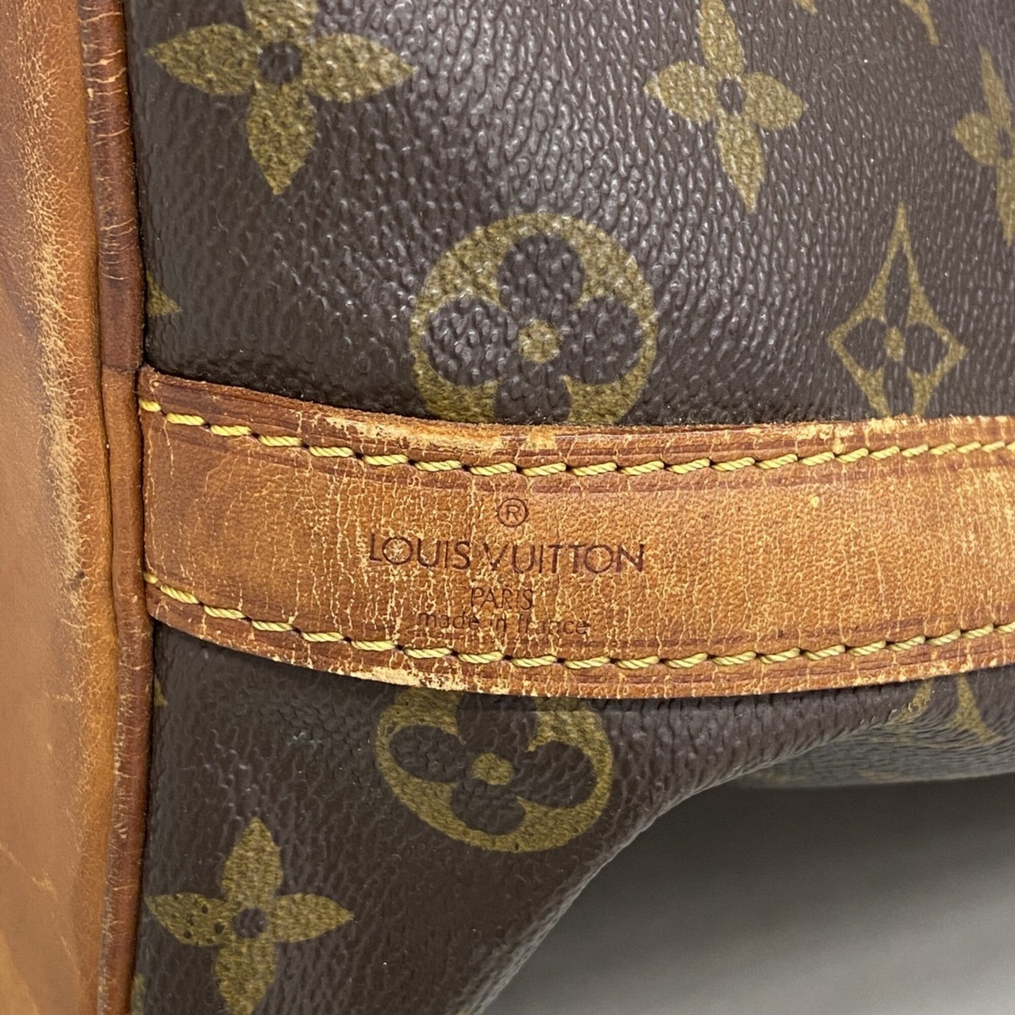 Louis Vuitton Brown Shoulder Bag (Pre-Owned)