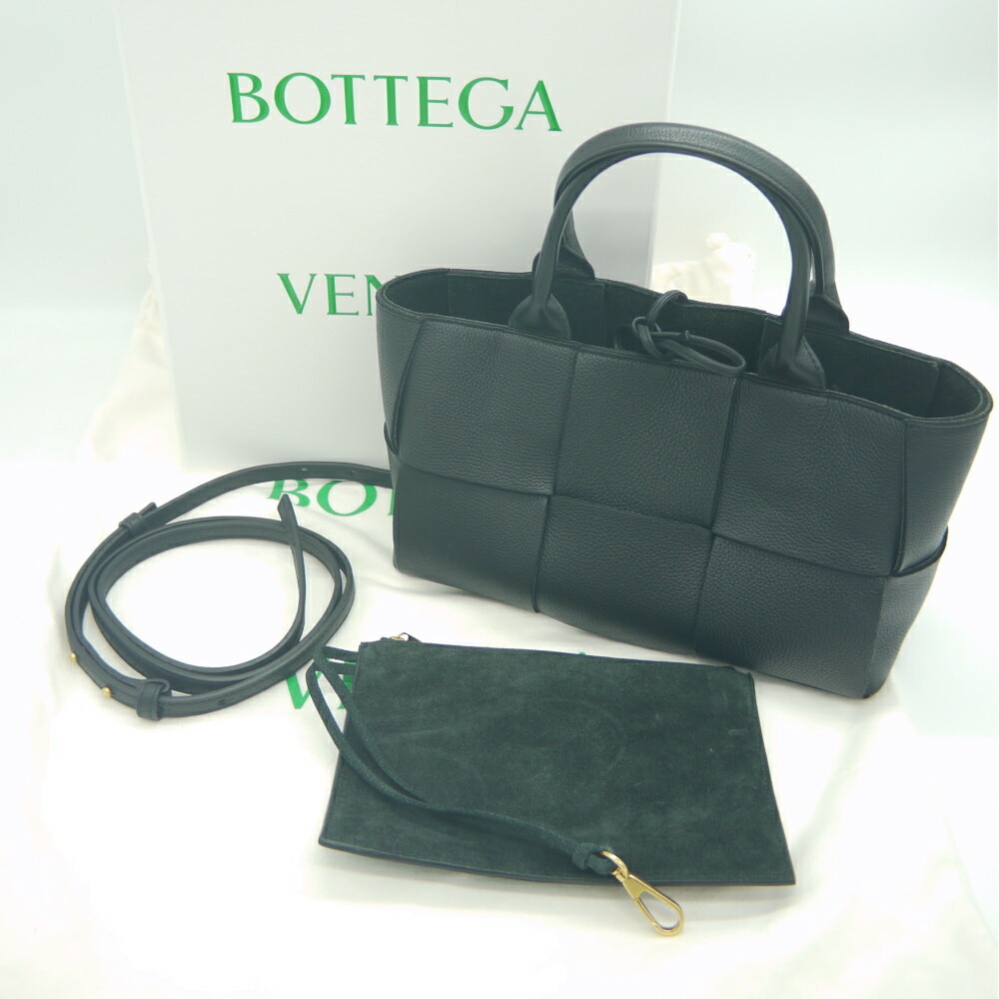 Bottega Veneta Black Leather Tote Bag (Pre-Owned)