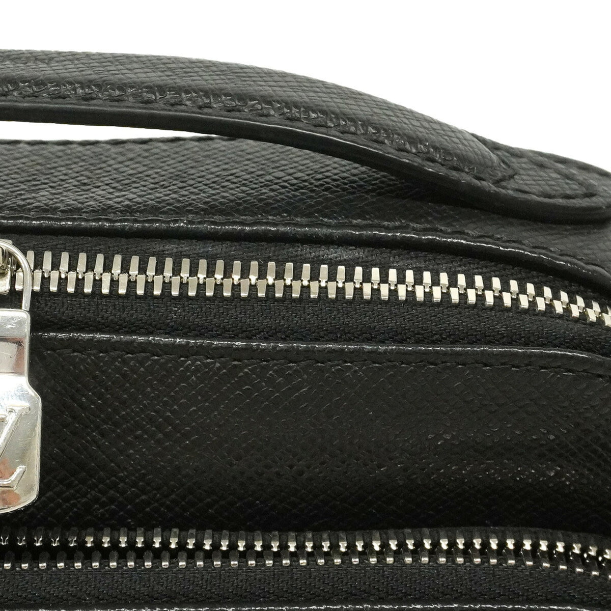 Louis Vuitton Noir Shoulder Bag (Pre-Owned)