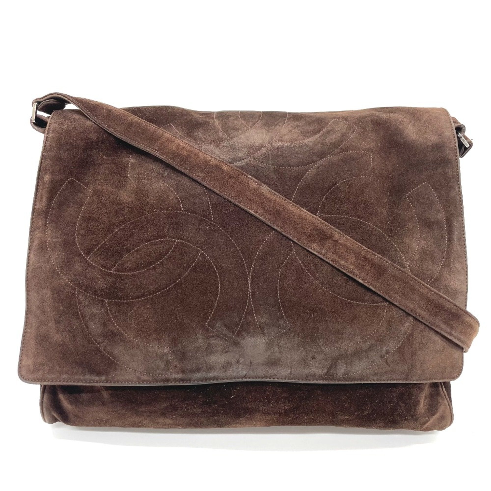 Chanel Brown Leather Shoulder Bag (Pre-Owned)