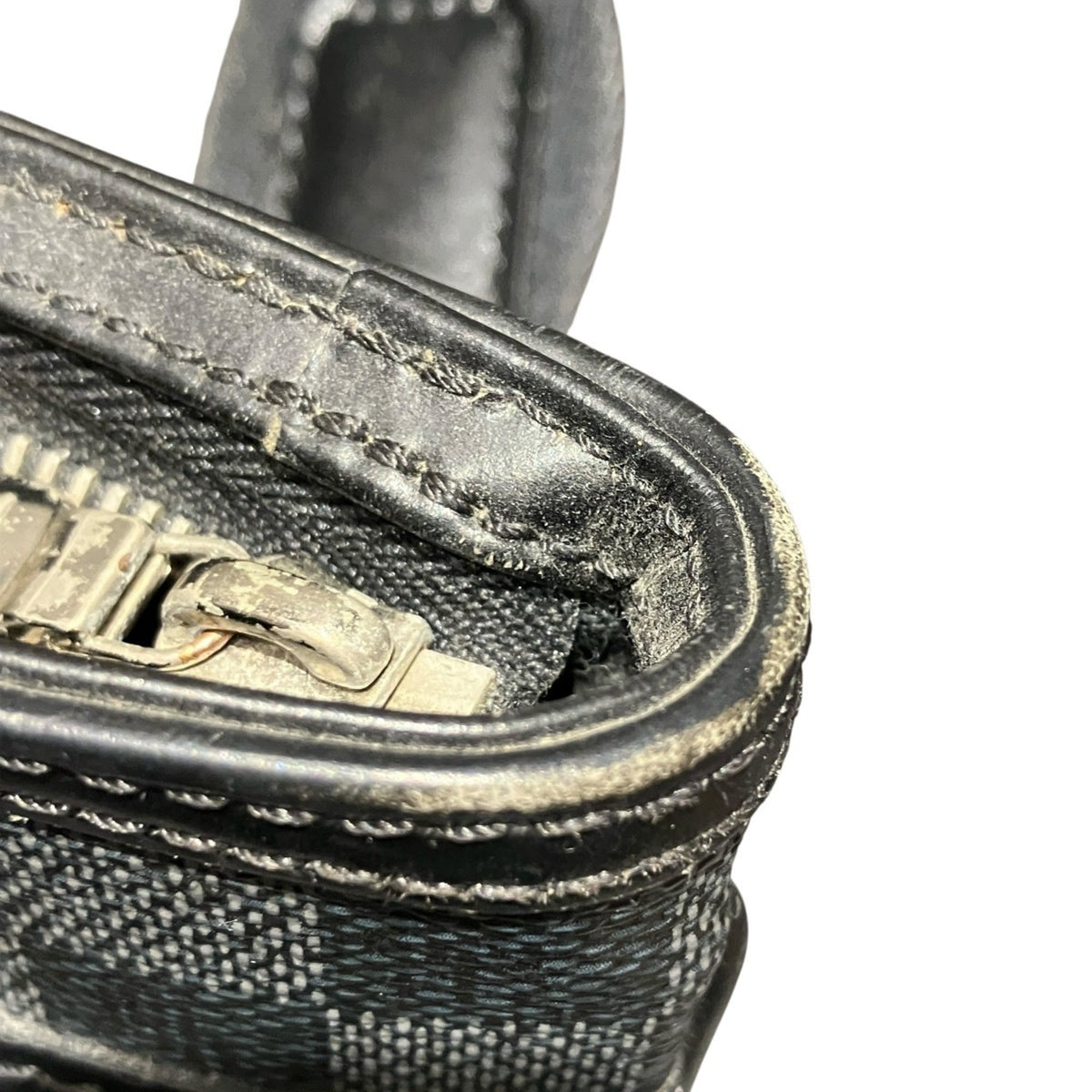 Louis Vuitton Black Galle Damier Graphite Shoulder Bag (Pre-Owned)