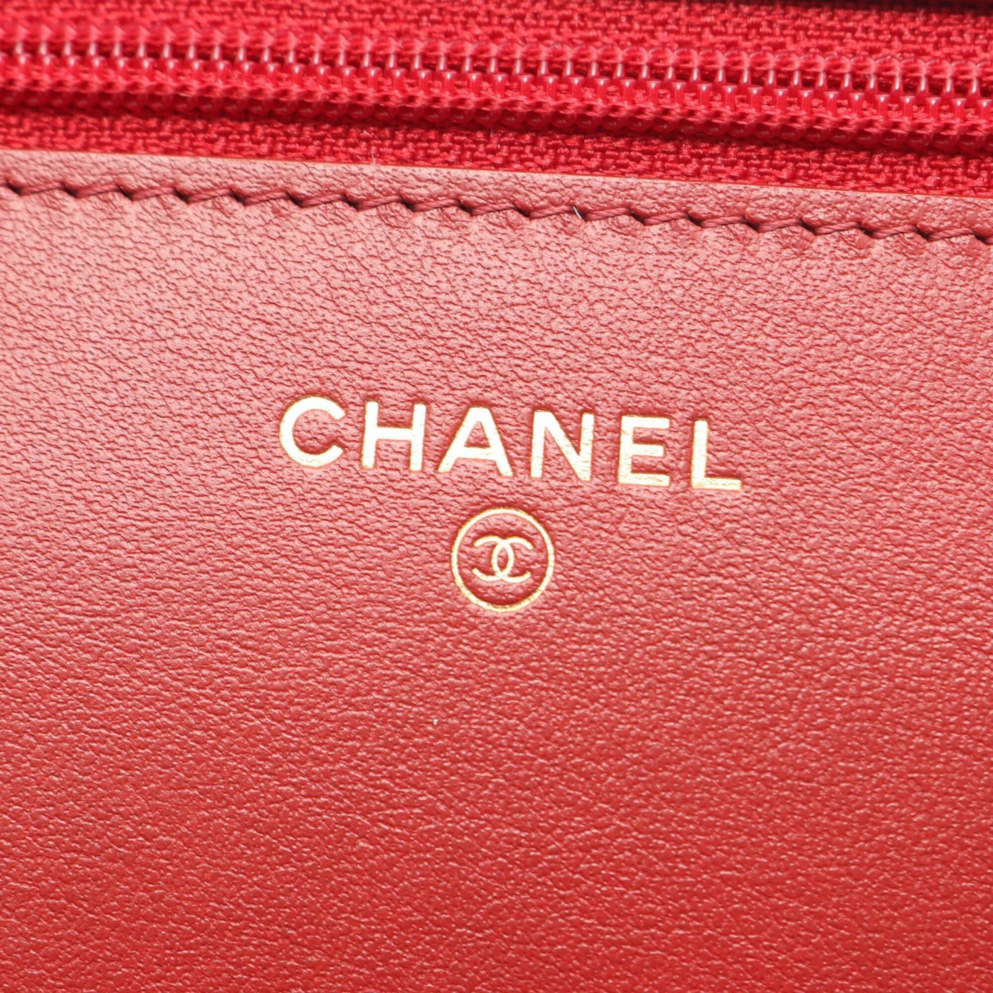 Chanel Red Color Leather Handbag Shoulder Bag (Pre-Owned)