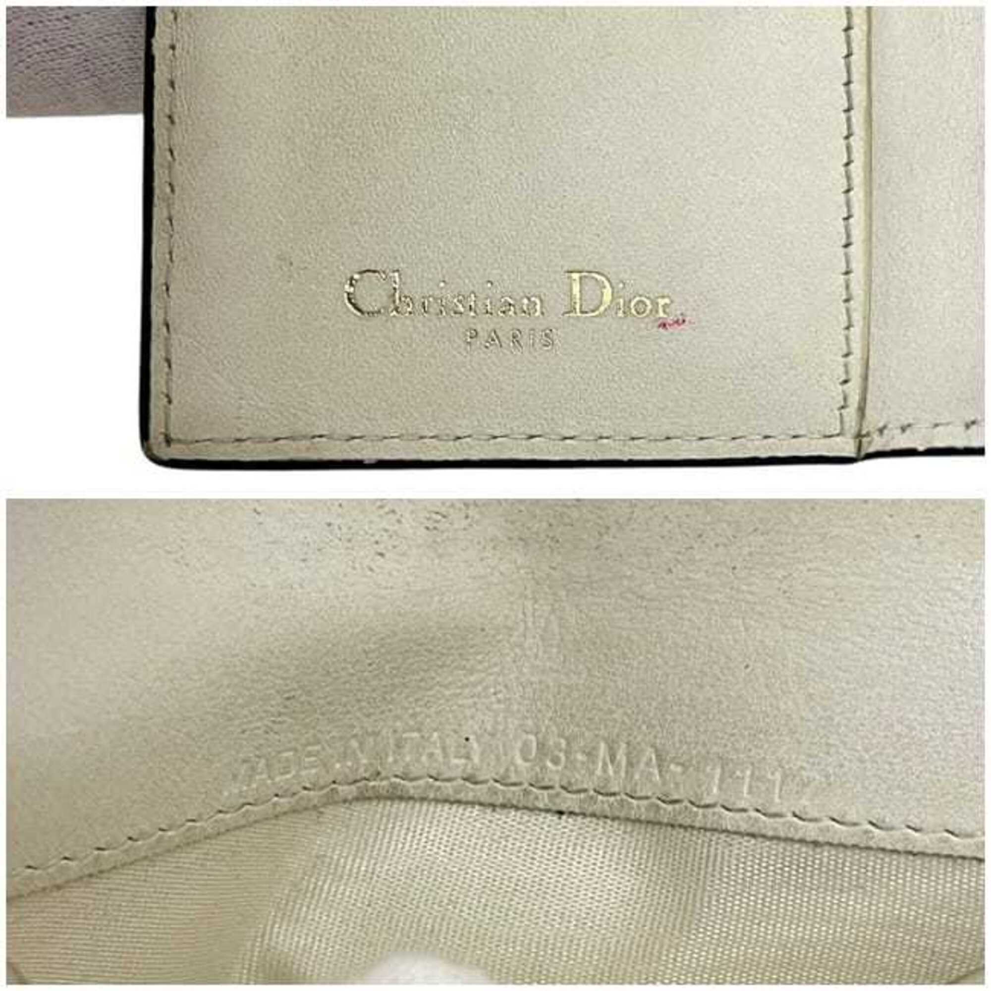 Christian Dior Beige Leather Wallet (Bi-Fold) (Pre-Owned)