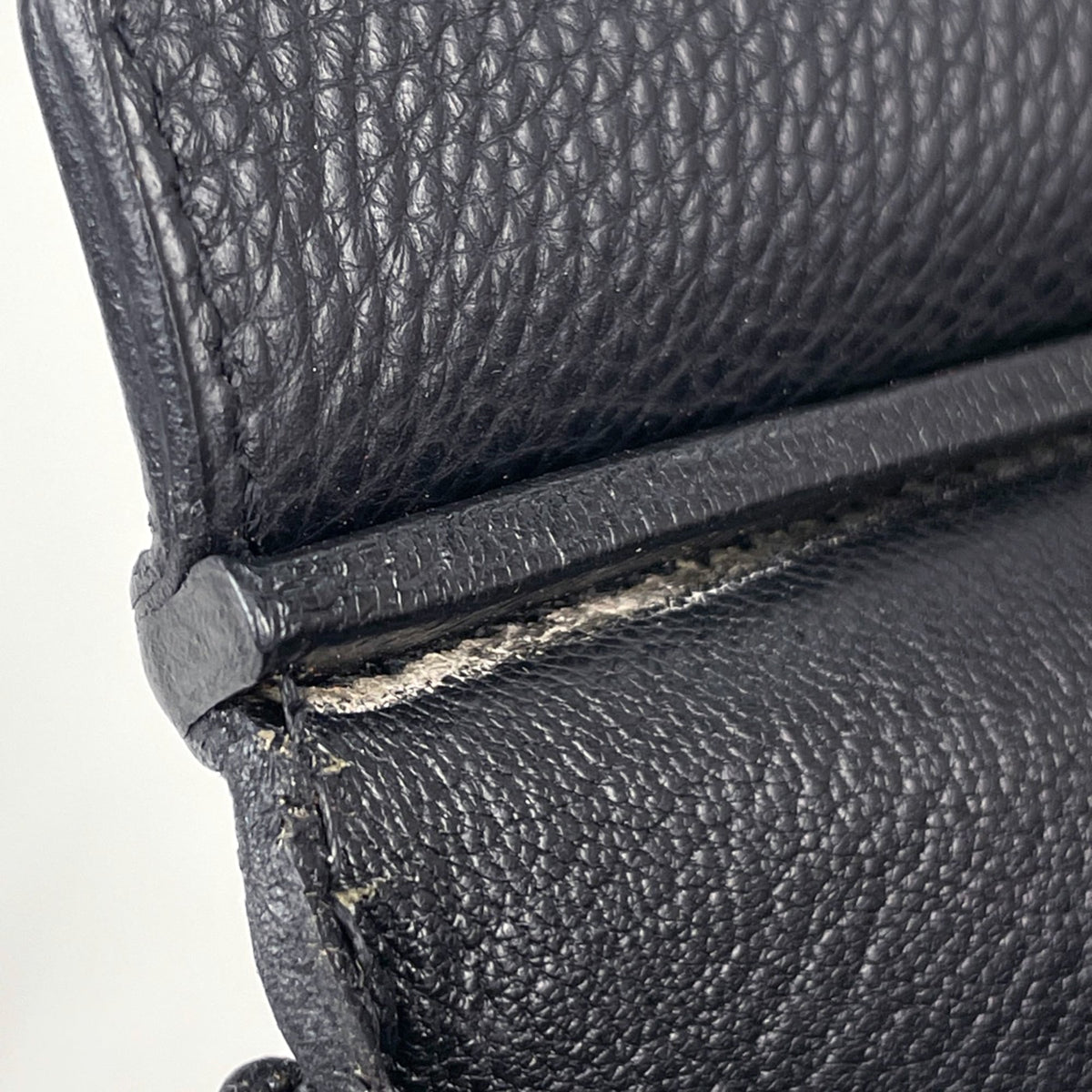 Hermes Black Togo Leather Handbag (Pre-Owned)