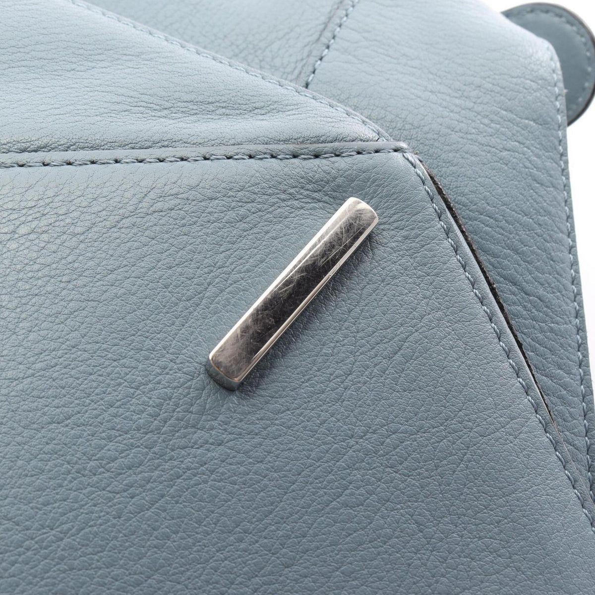 Loewe Blue Leather Handbag (Pre-Owned)