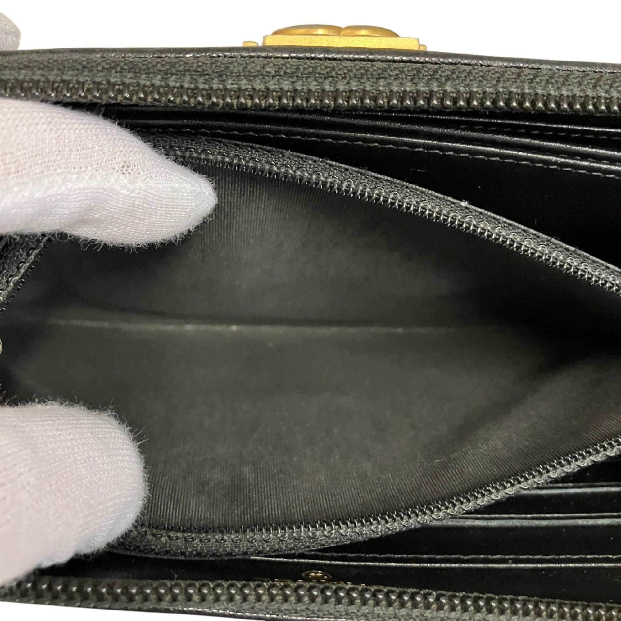 Chanel Boy Chanel Black Grained Calfskin Long Wallet (Bi-Fold) (Pre-Owned)