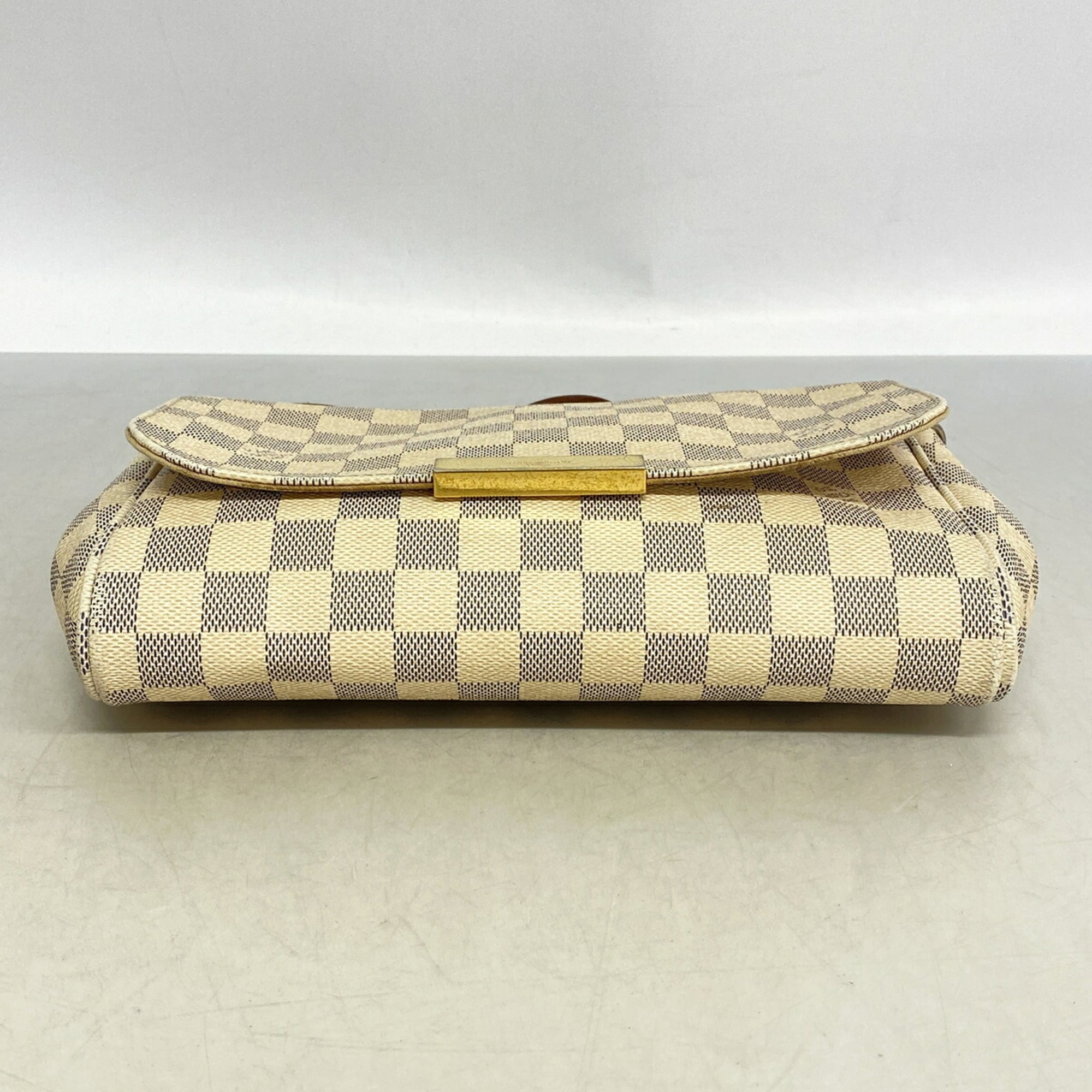 Louis Vuitton White Handbag (Pre-Owned)