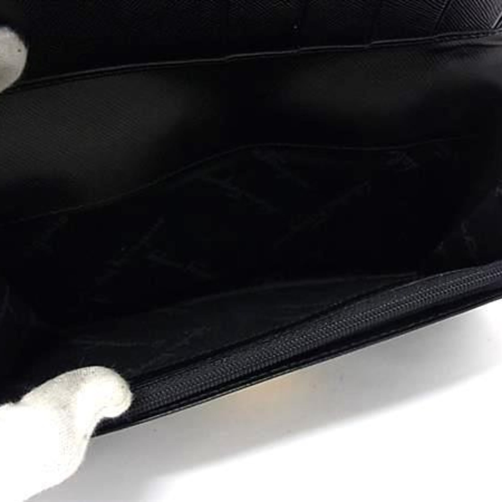 Salvatore Ferragamo Black Long Wallet (Bi-Fold) (Pre-Owned)