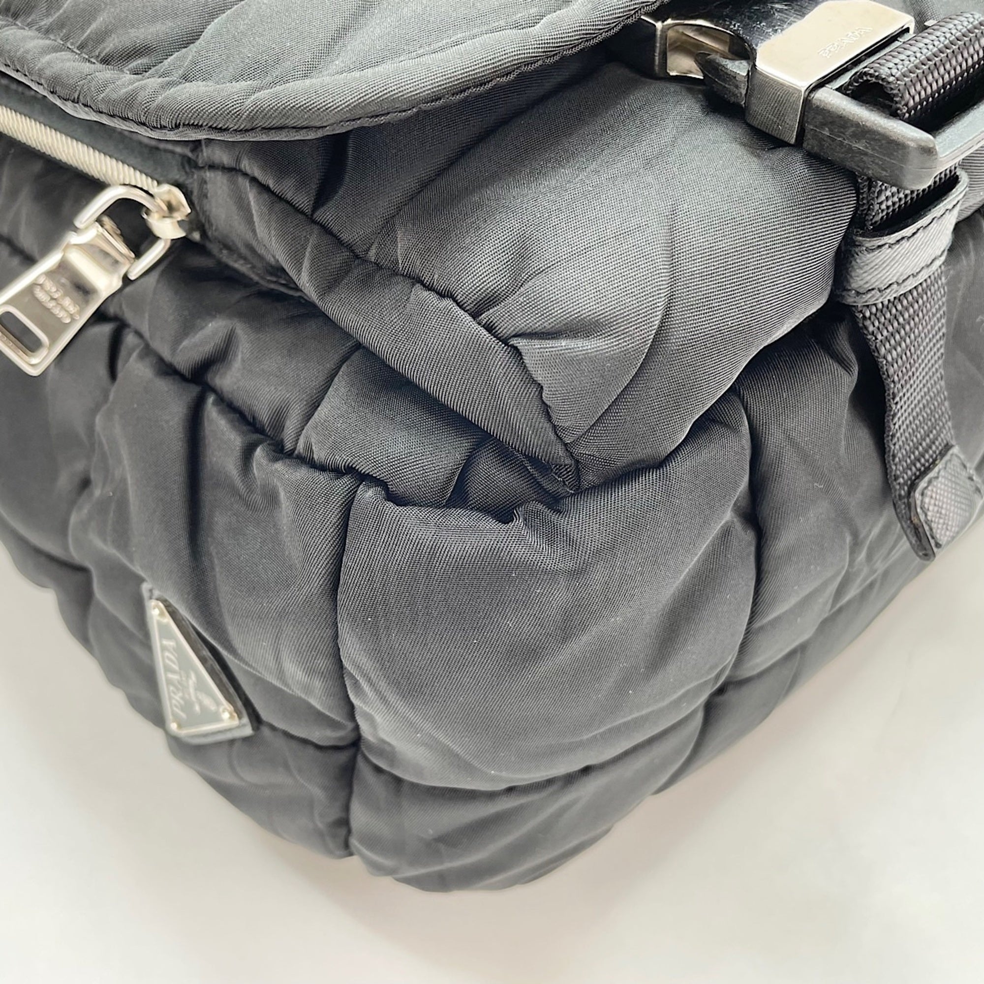 Prada Black Nylon Shoulder Bag (Pre-Owned)