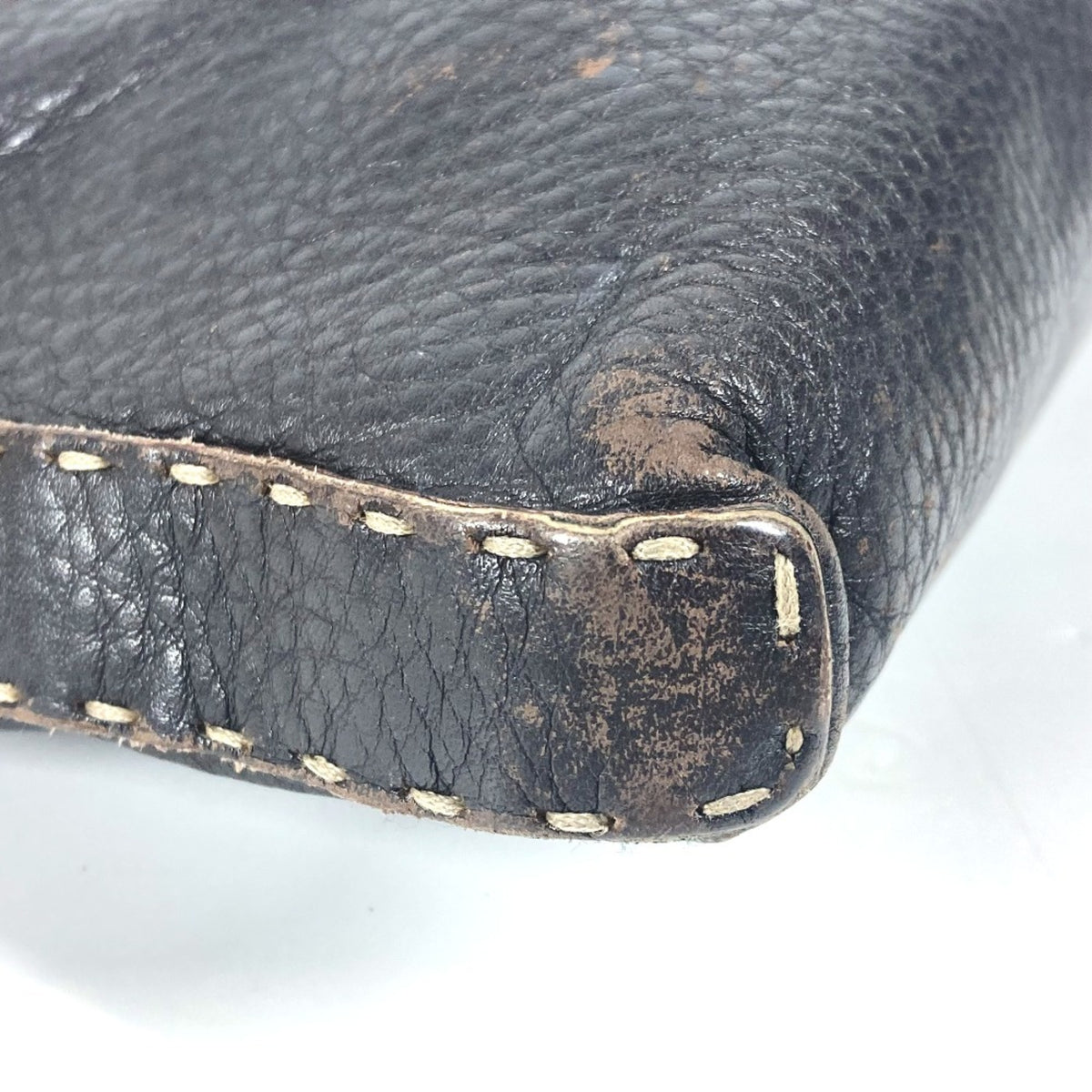 Fendi Dark Brown Leather Pochette Shoulder Bag (Pre-Owned)