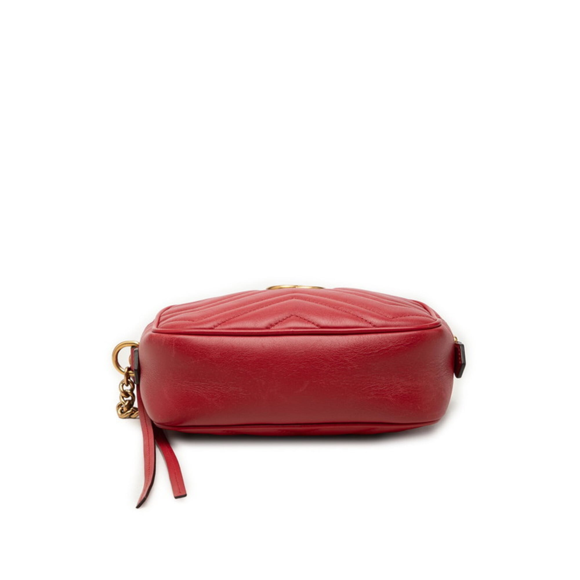 Gucci Red Color Quilting Shoulder Bag (Pre-Owned)