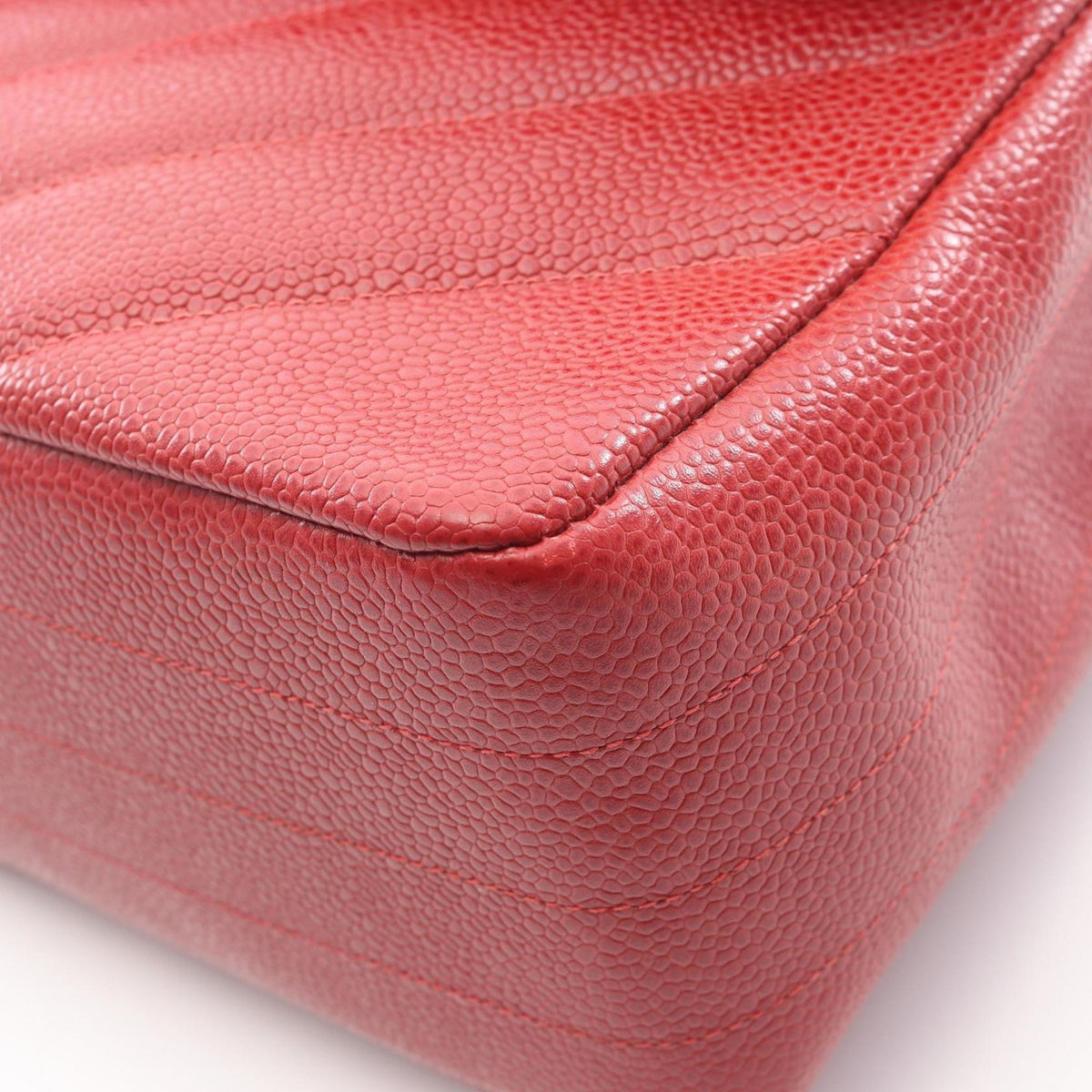 Chanel Red Color Leather Shoulder Bag (Pre-Owned)