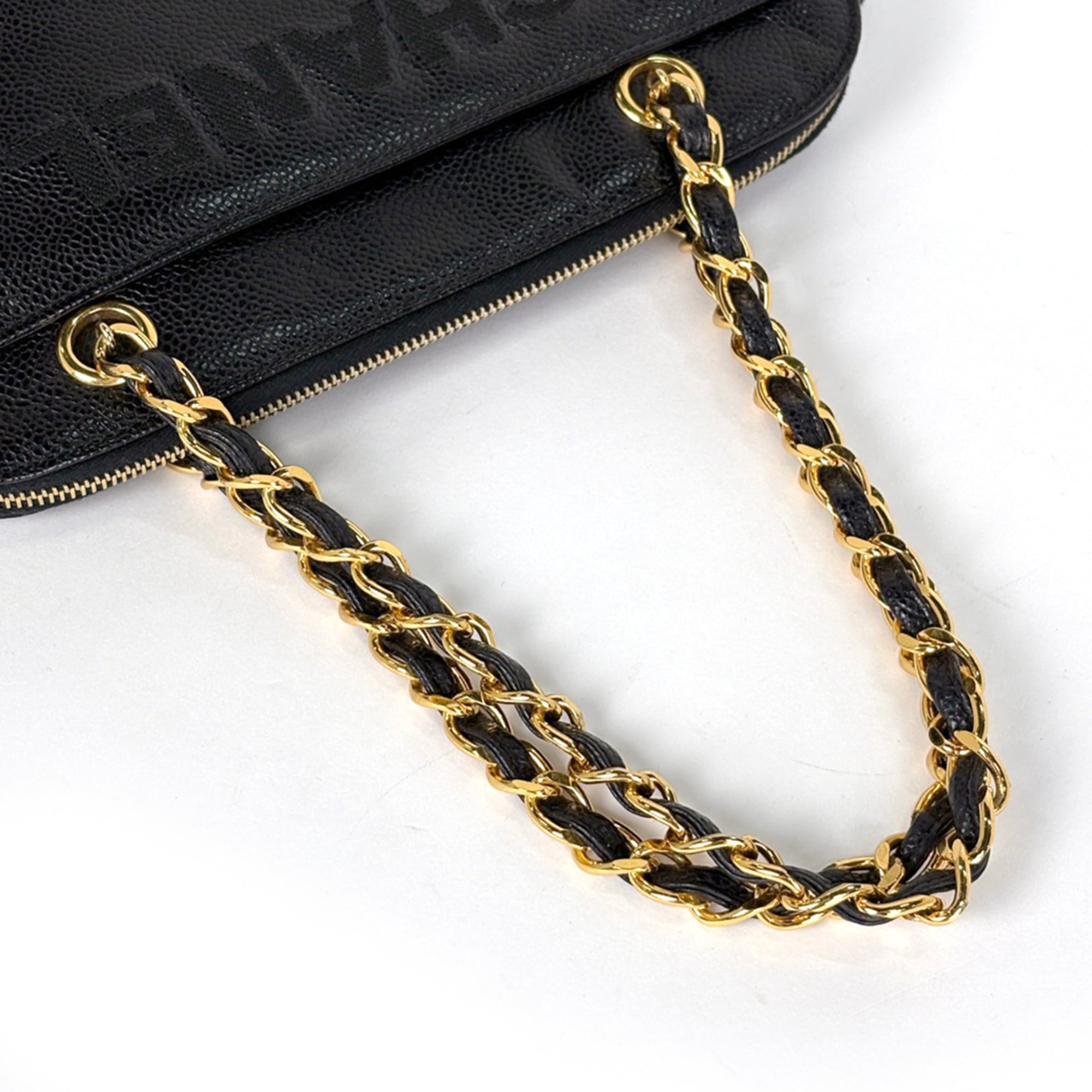 Chanel Black Grained Calfskin Tote Bag (Pre-Owned)