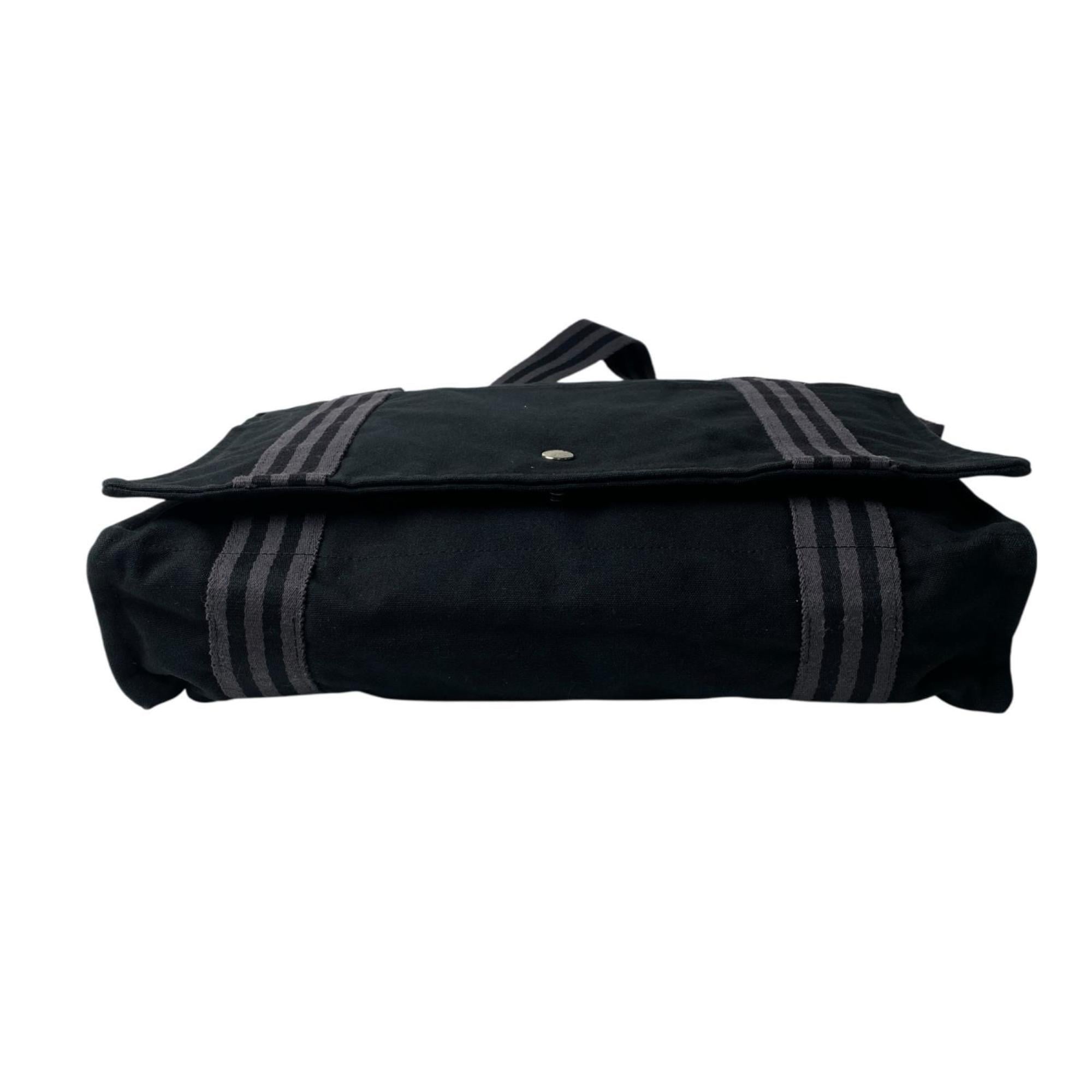 Hermes Black Canvas Messenger Bag Shoulder Bag (Pre-Owned)