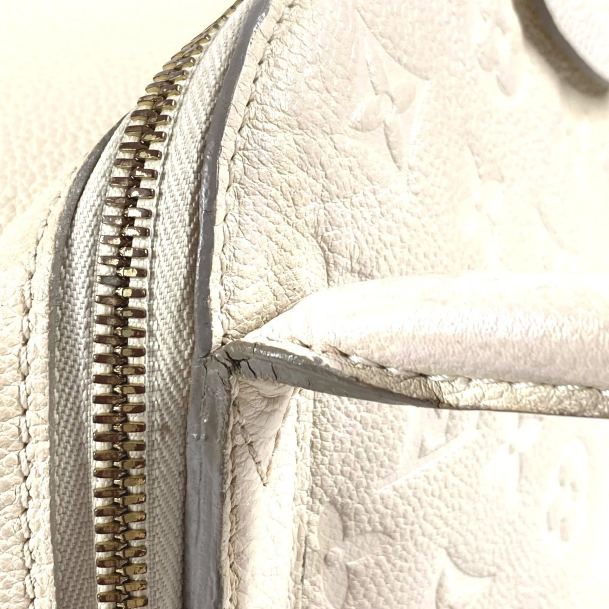 Louis Vuitton Neige White Monogram Empreinte Handbag Tote Bag (Pre-Owned)
