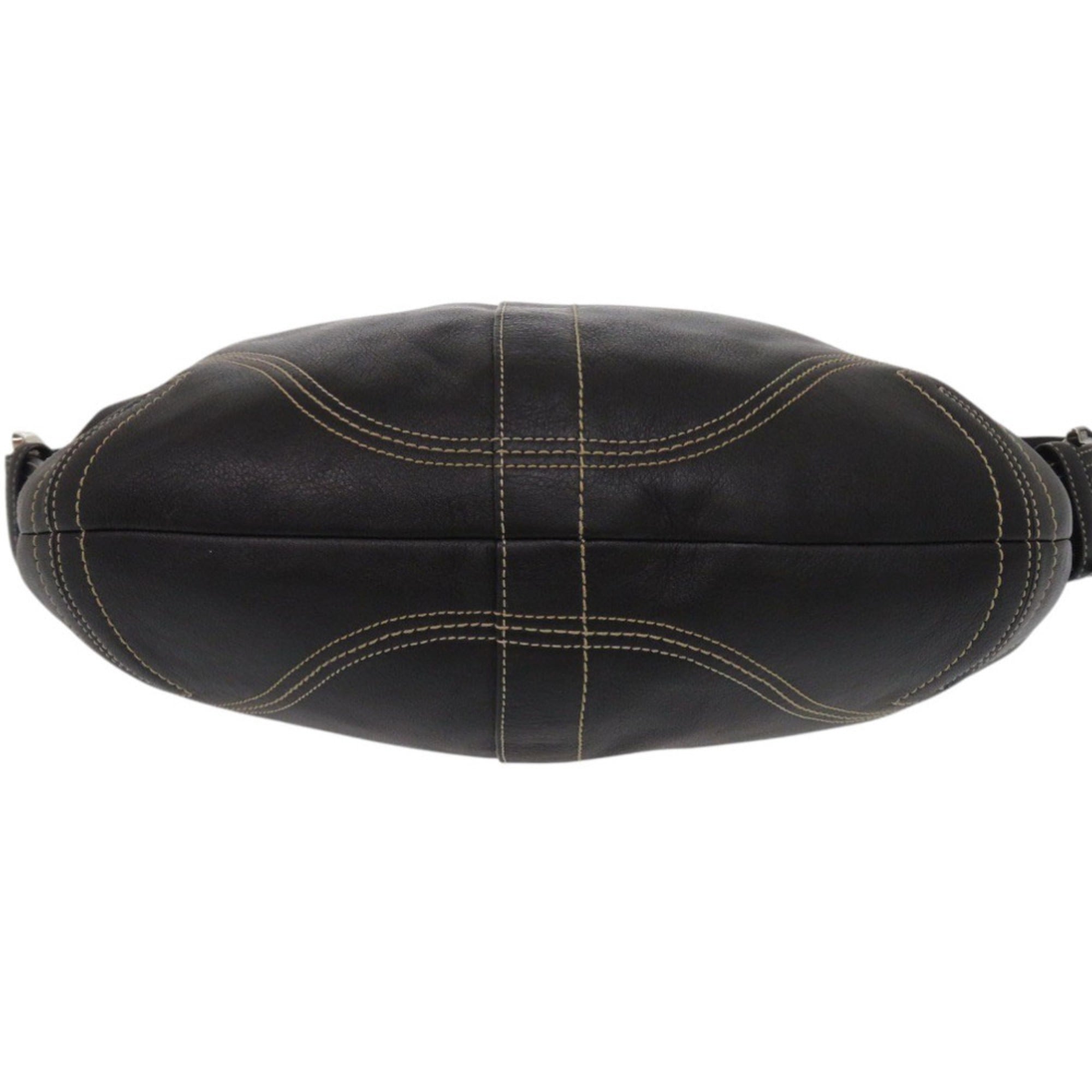 Coach Black Leather Shoulder Bag (Pre-Owned)