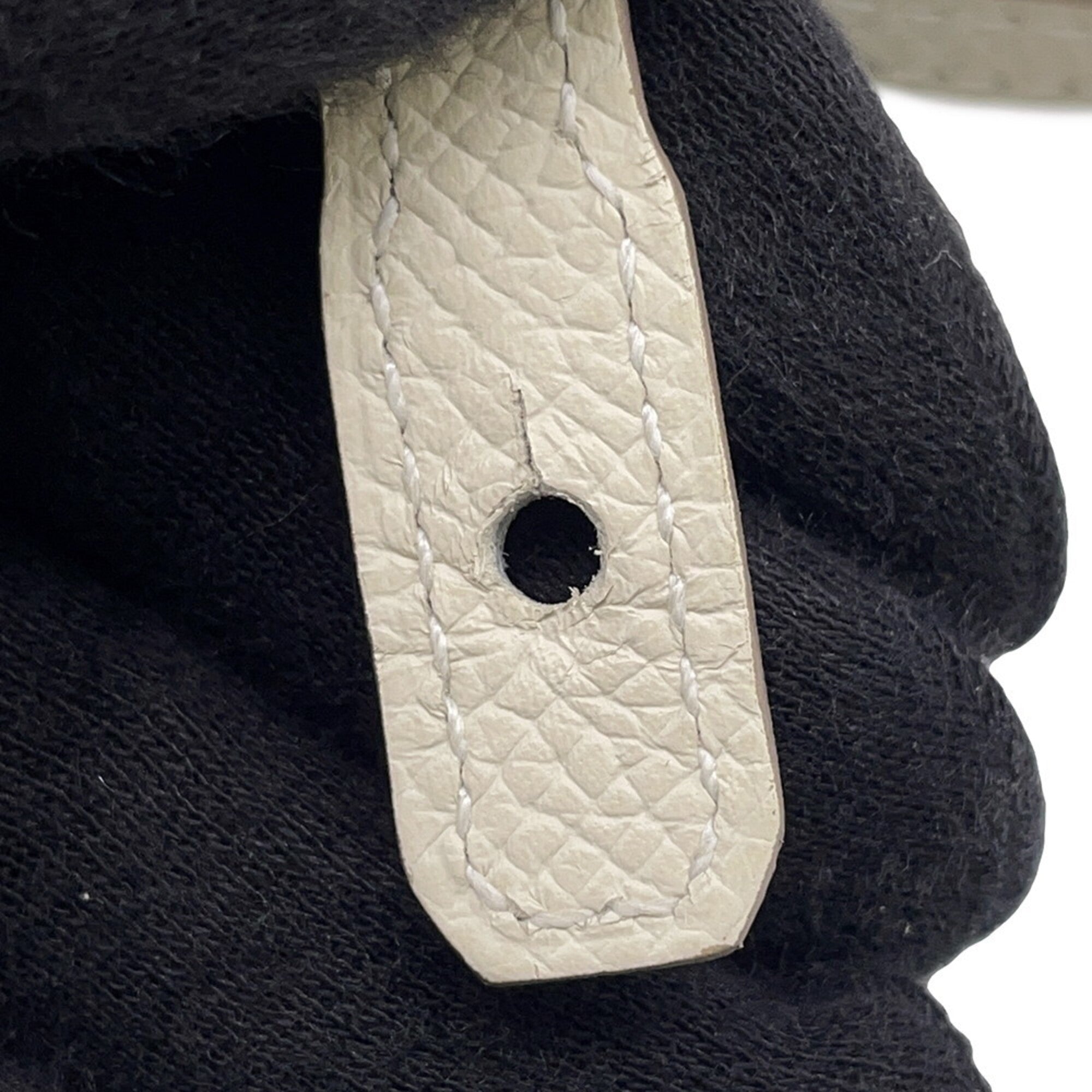 Hermes Cream Ivory Epsom Leather Chain/Shoulder Wallet (Pre-Owned)