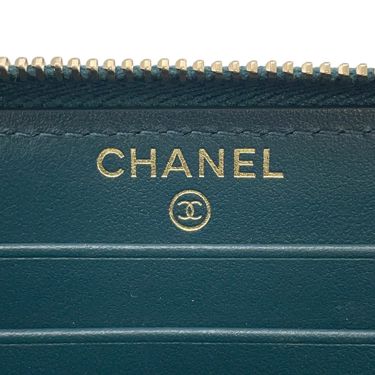Chanel Dark Green Leather Long Wallet (Bi-Fold) (Pre-Owned)