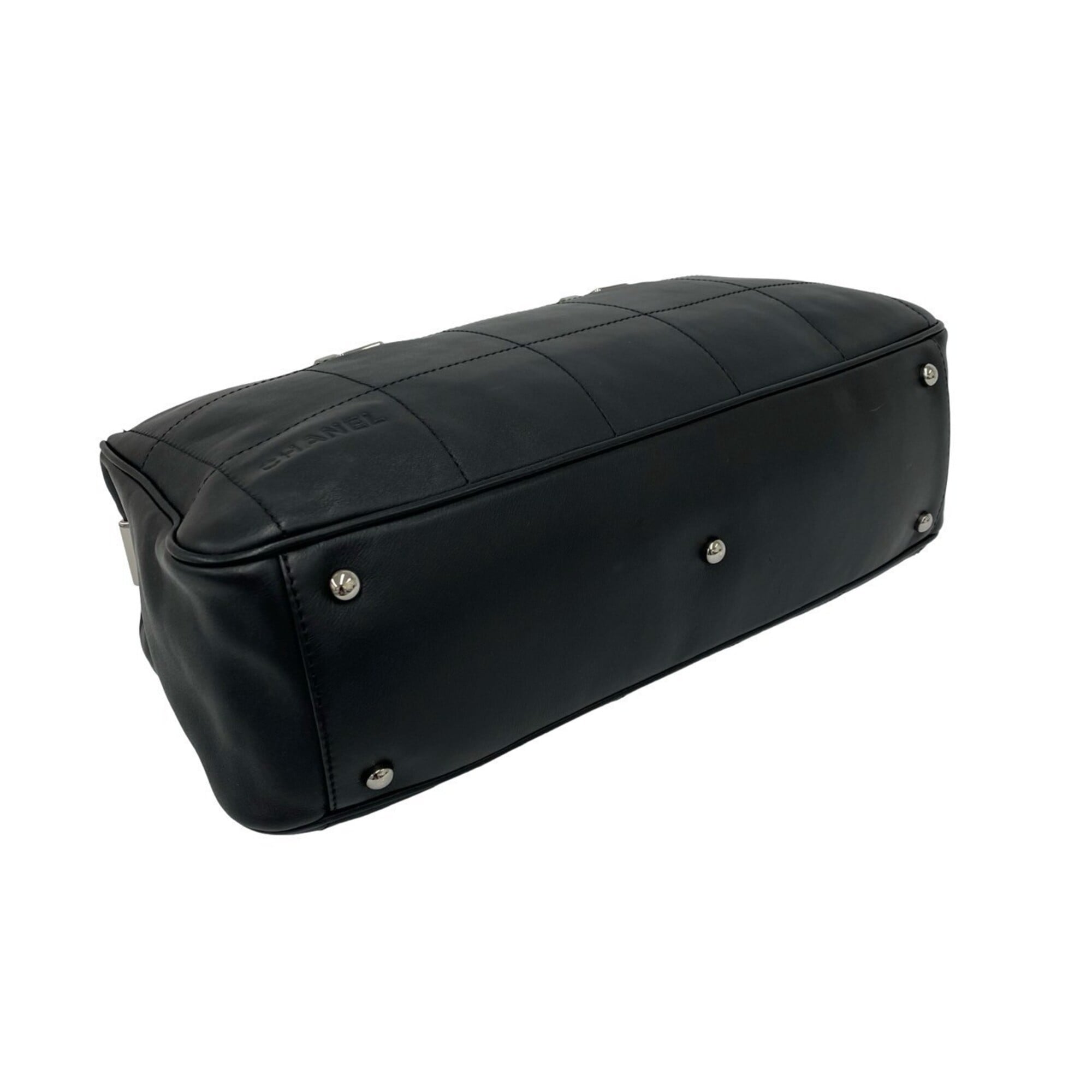 Chanel Black Leather Boston Bag Handbag (Pre-Owned)