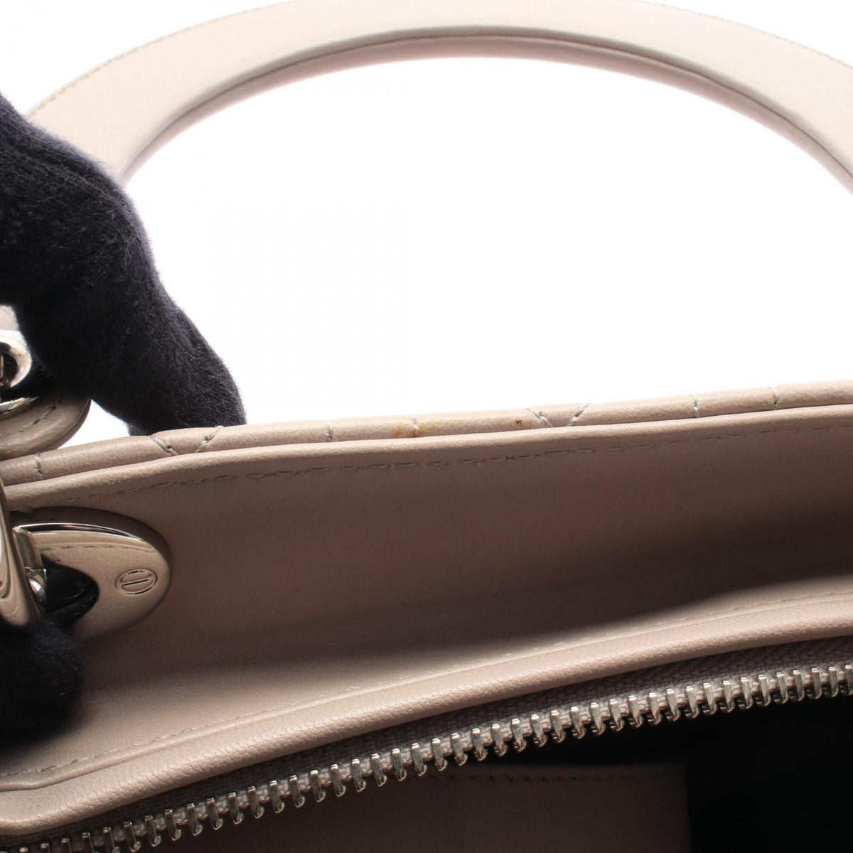 Christian Dior Beige Leather Handbag (Pre-Owned)