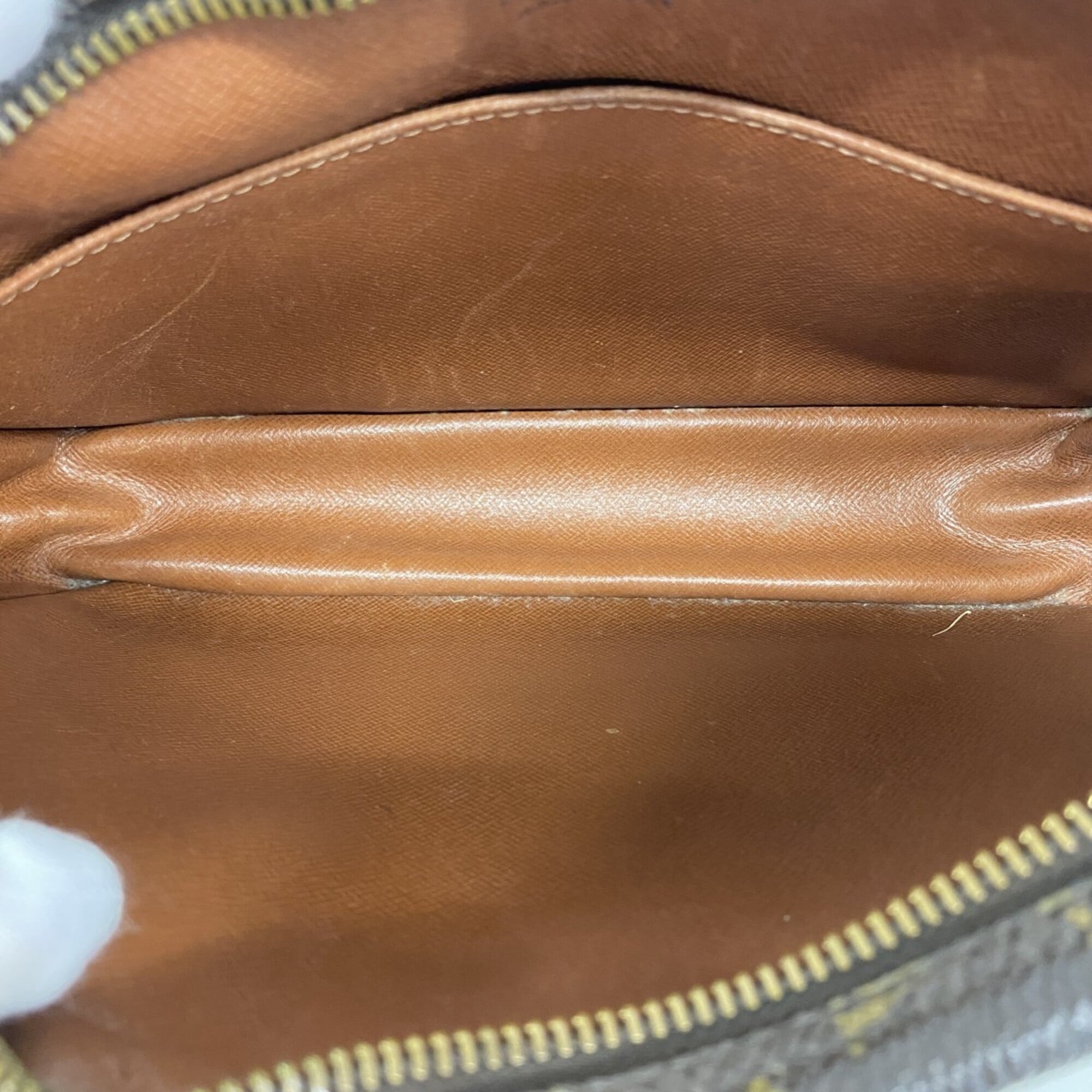 Louis Vuitton Brown Clutch Bag (Pre-Owned)
