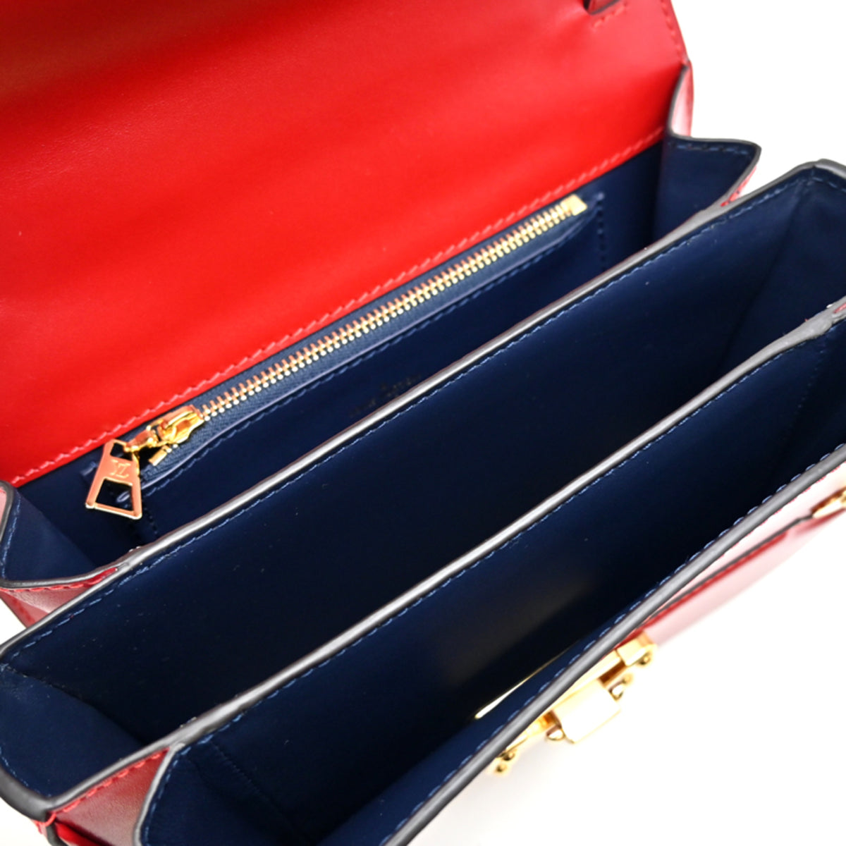 Louis Vuitton Red Color Shoulder Bag (Pre-Owned)