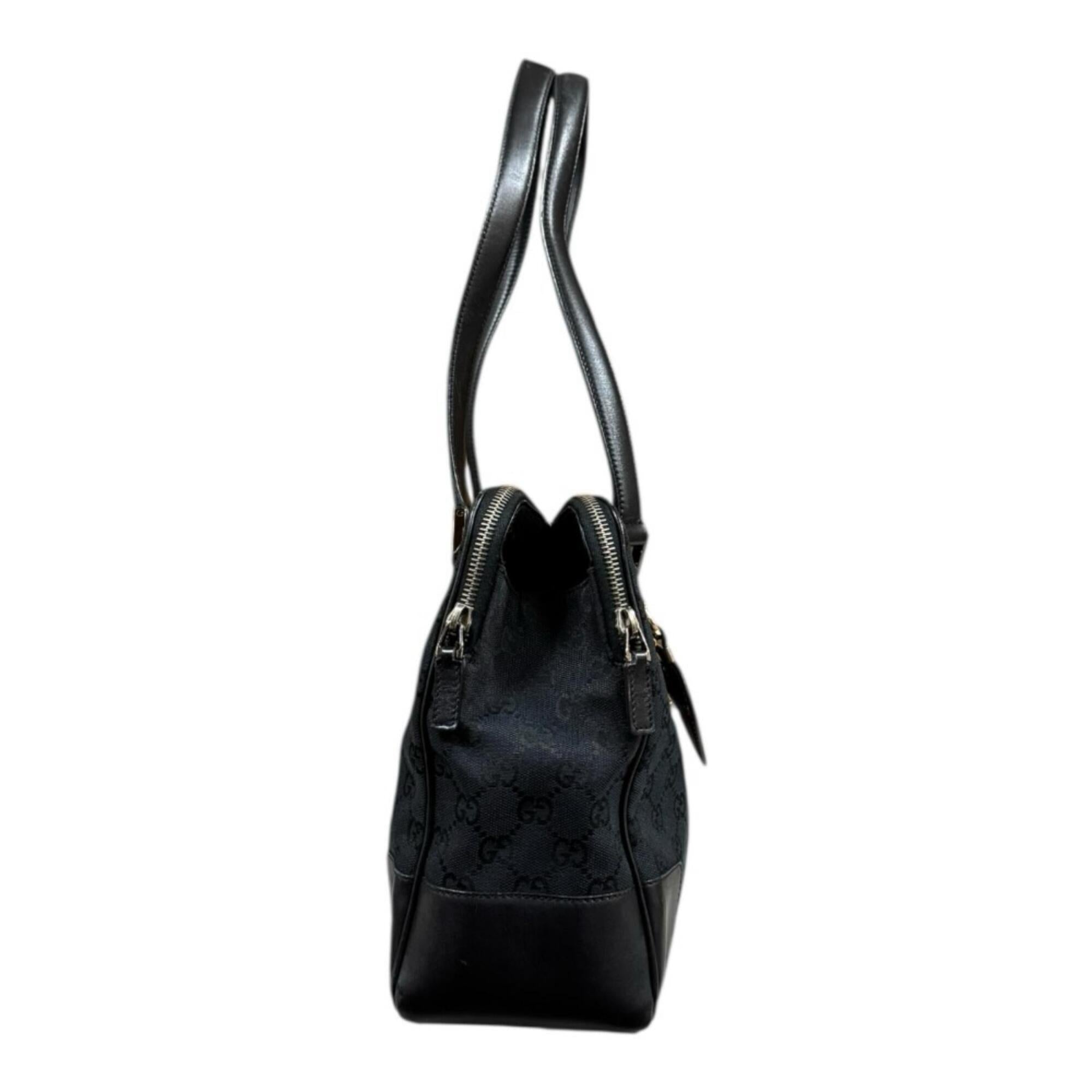 Gucci Gg Canvas Black Gg Canvas Shoulder Bag (Pre-Owned)