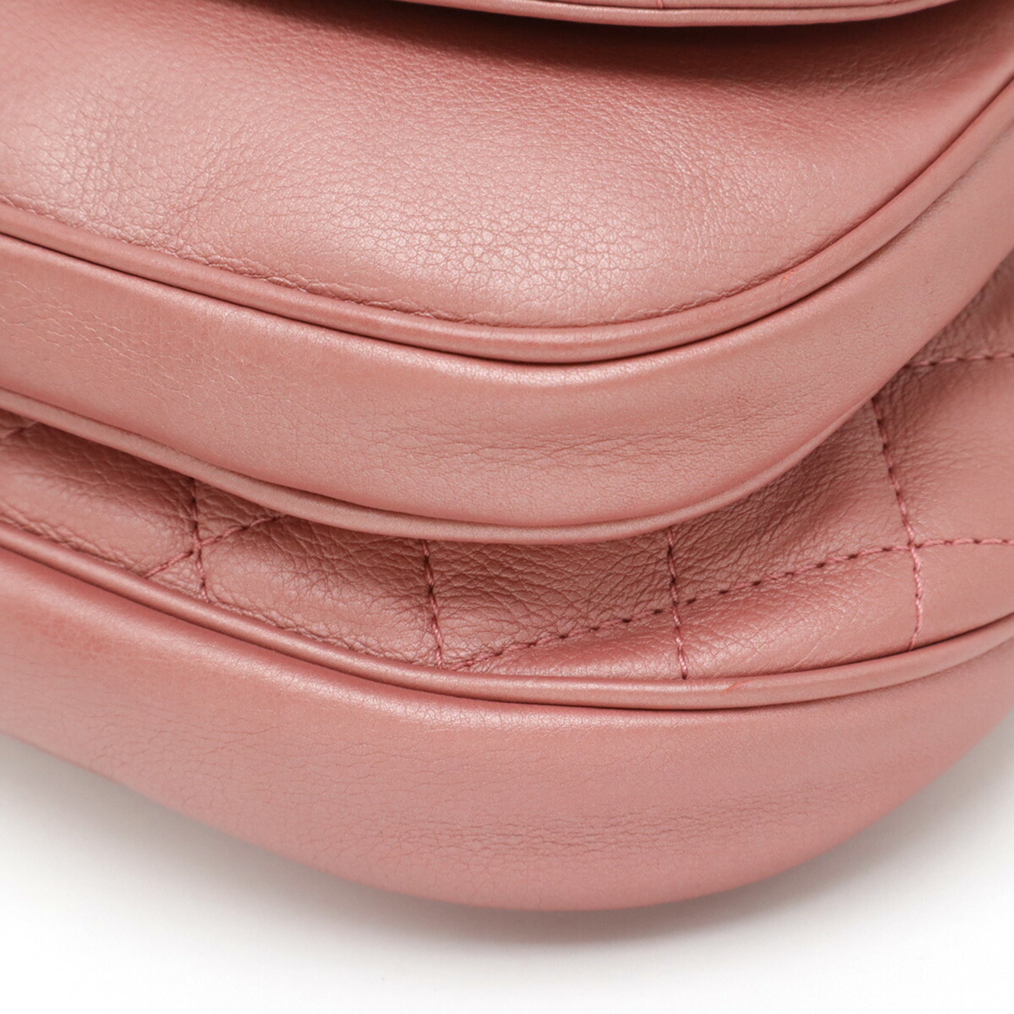 Chanel Matelasse Pink Leather Pouch Sling Bag (Pre-Owned)