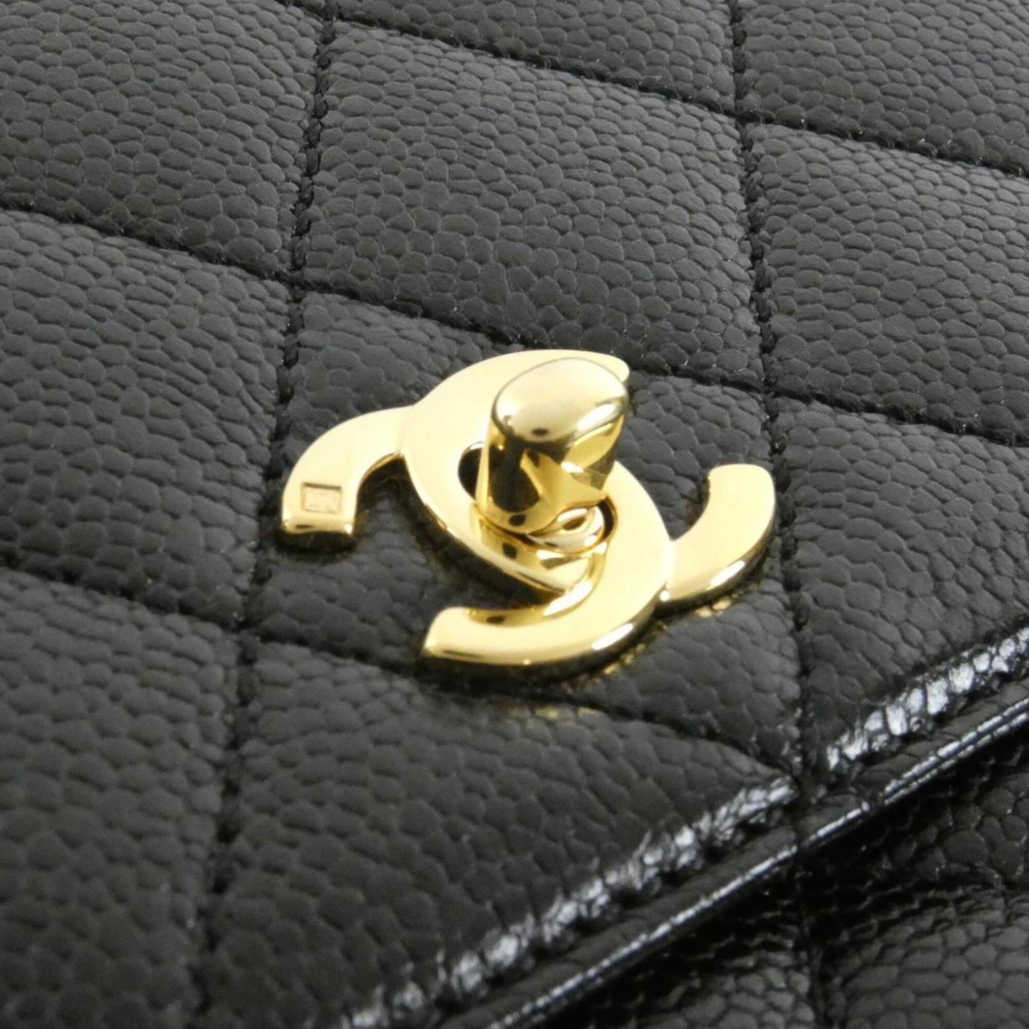 Chanel Black Grained Calfskin Handbag (Pre-Owned)