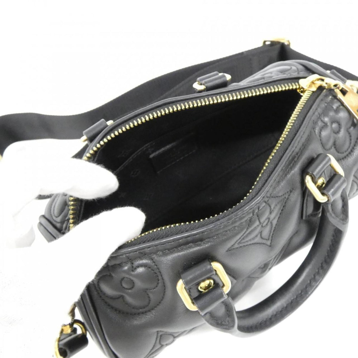 Louis Vuitton Black Leather Shoulder Bag (Pre-Owned)