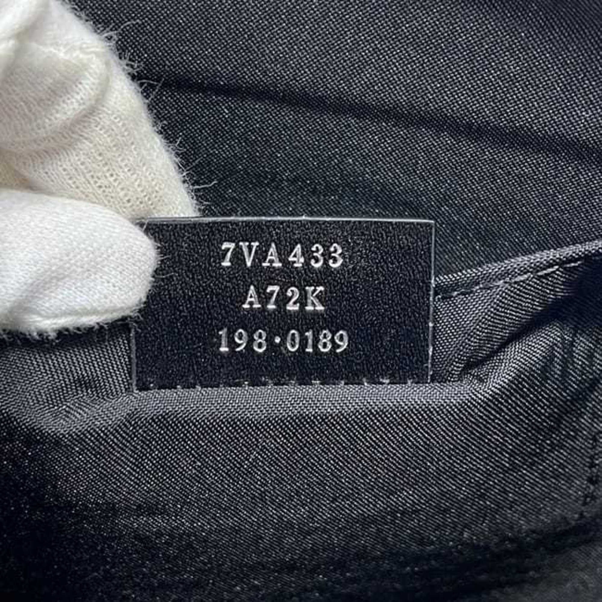 Fendi Black Leather Clutch Bag (Pre-Owned)