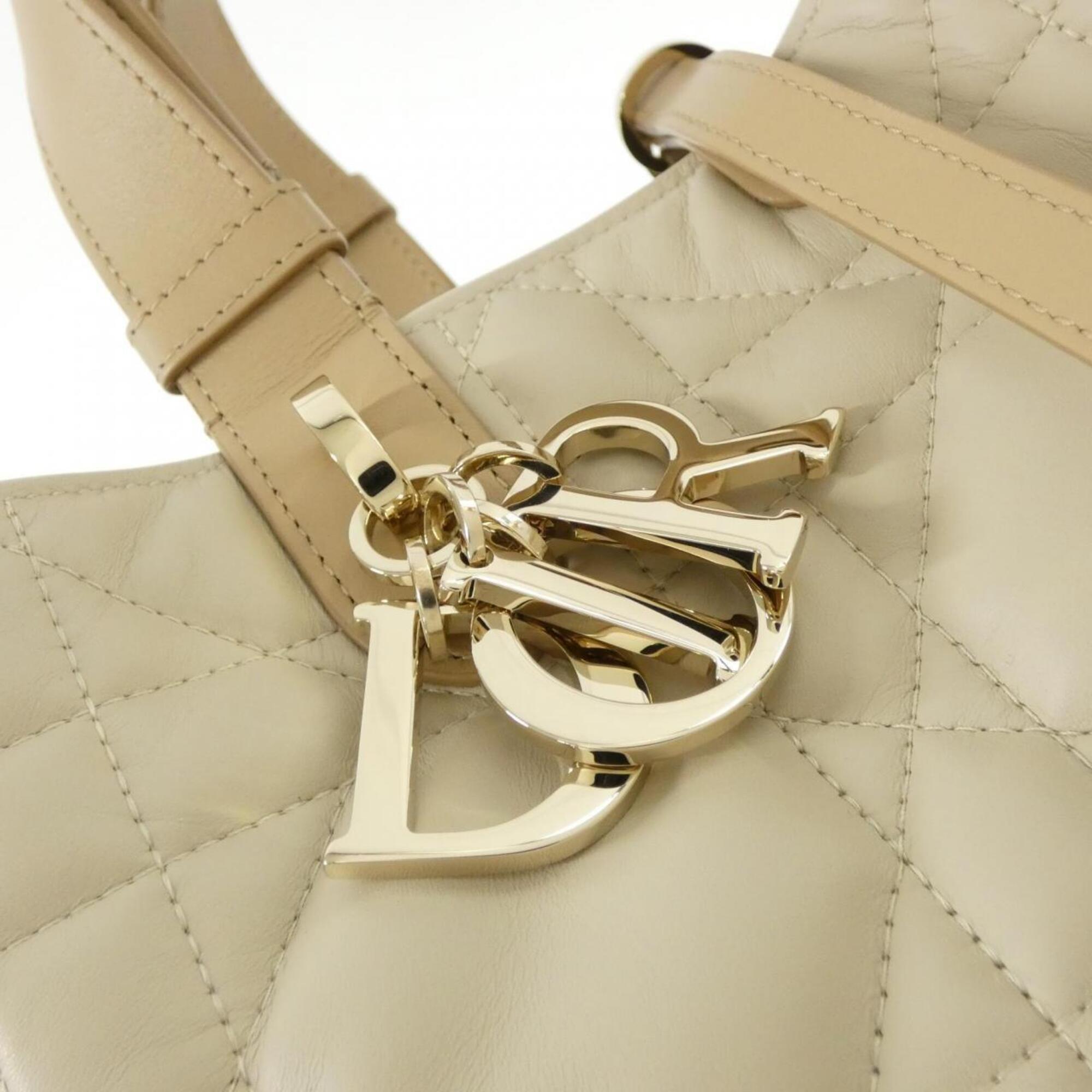 Christian Dior Beige Leather Handbag (Pre-Owned)