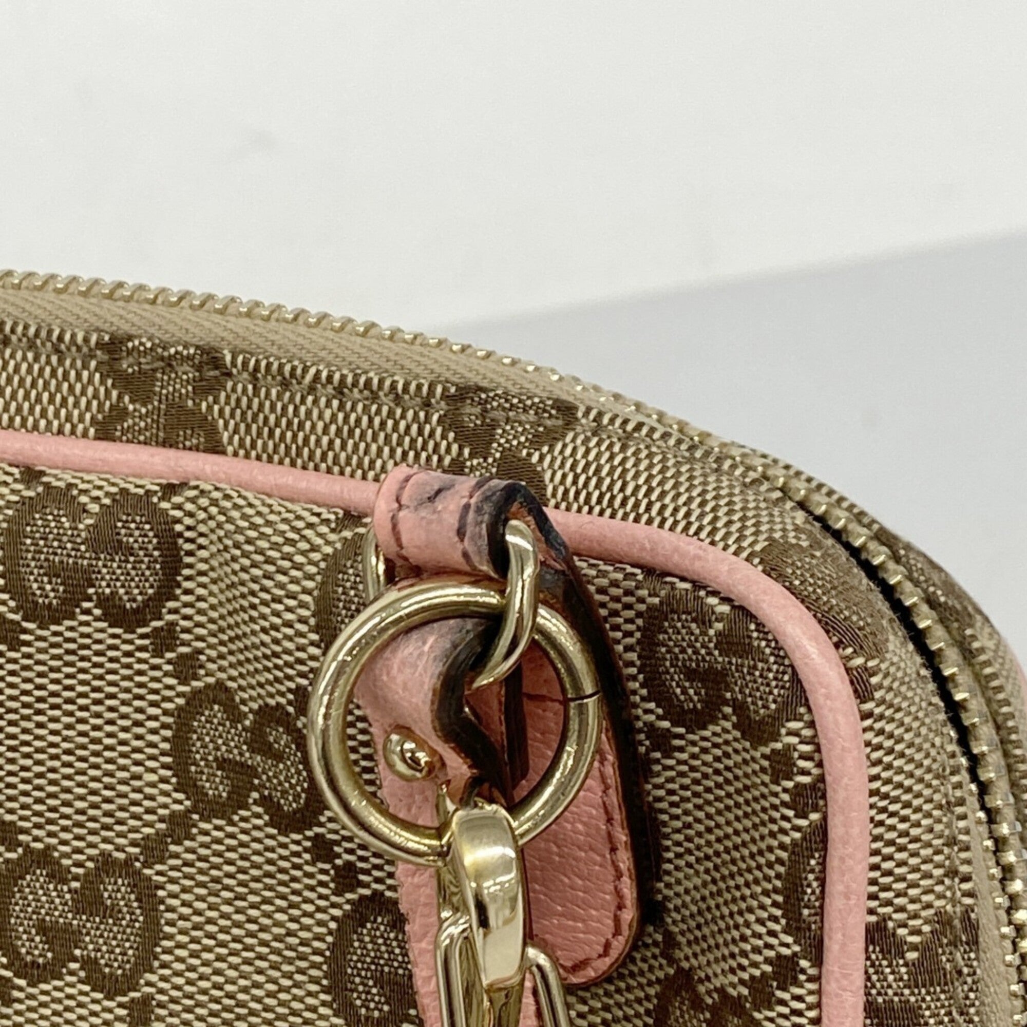 Gucci Brown Pink Canvas Shoulder Bag (Pre-Owned)