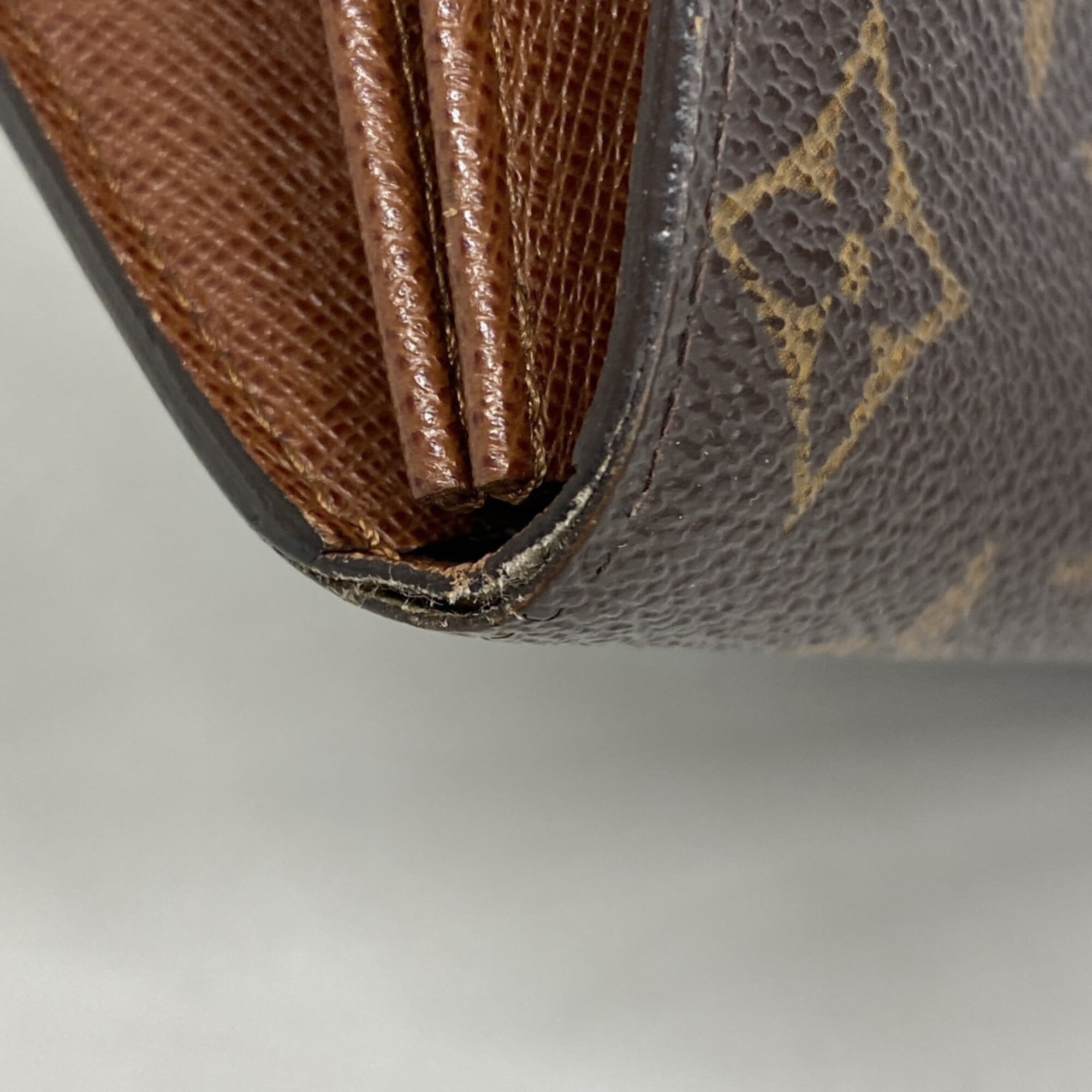 Louis Vuitton Brown Long Wallet (Bi-Fold) (Pre-Owned)