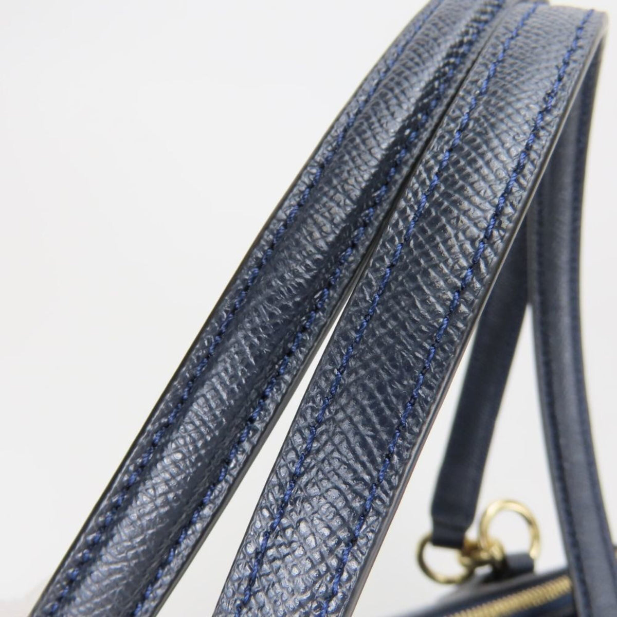 Coach Navy Leather Handbag (Pre-Owned)