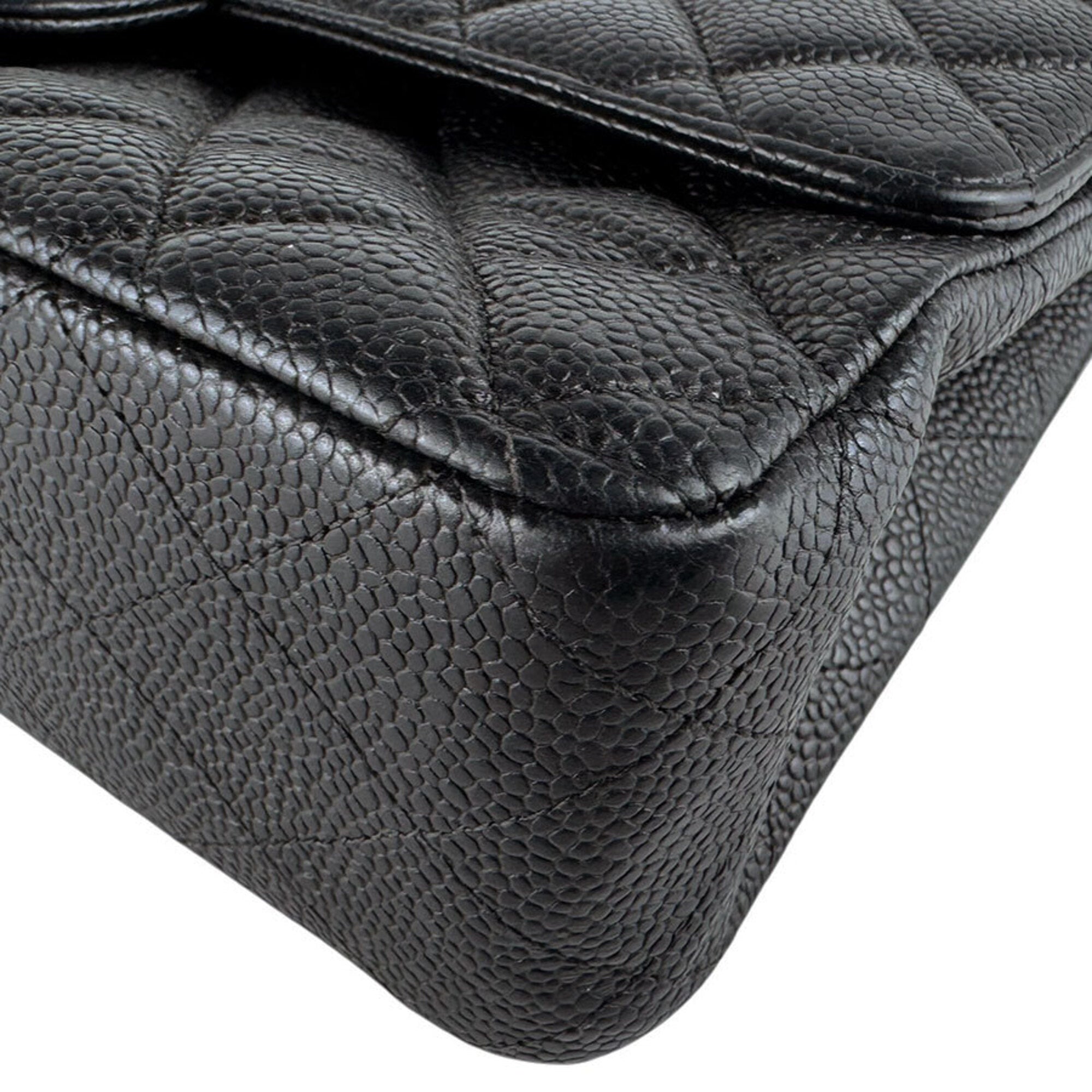 Chanel Black Grained Calfskin Shoulder Bag (Pre-Owned)
